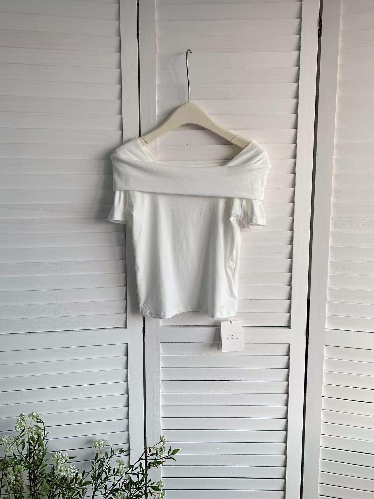 HELLO MILK TEE- 86019 溫柔上衣