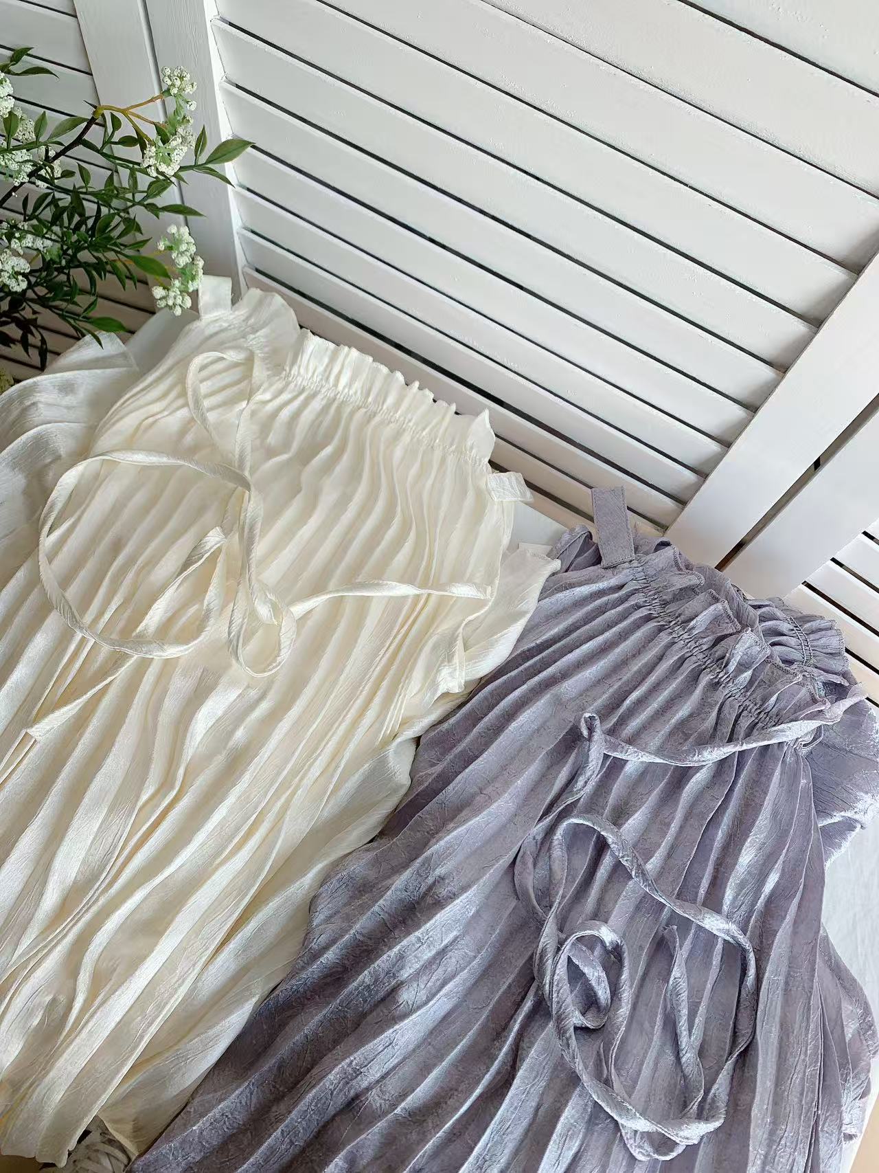 HELLO MILK TEE- 86090 褶皺連裙