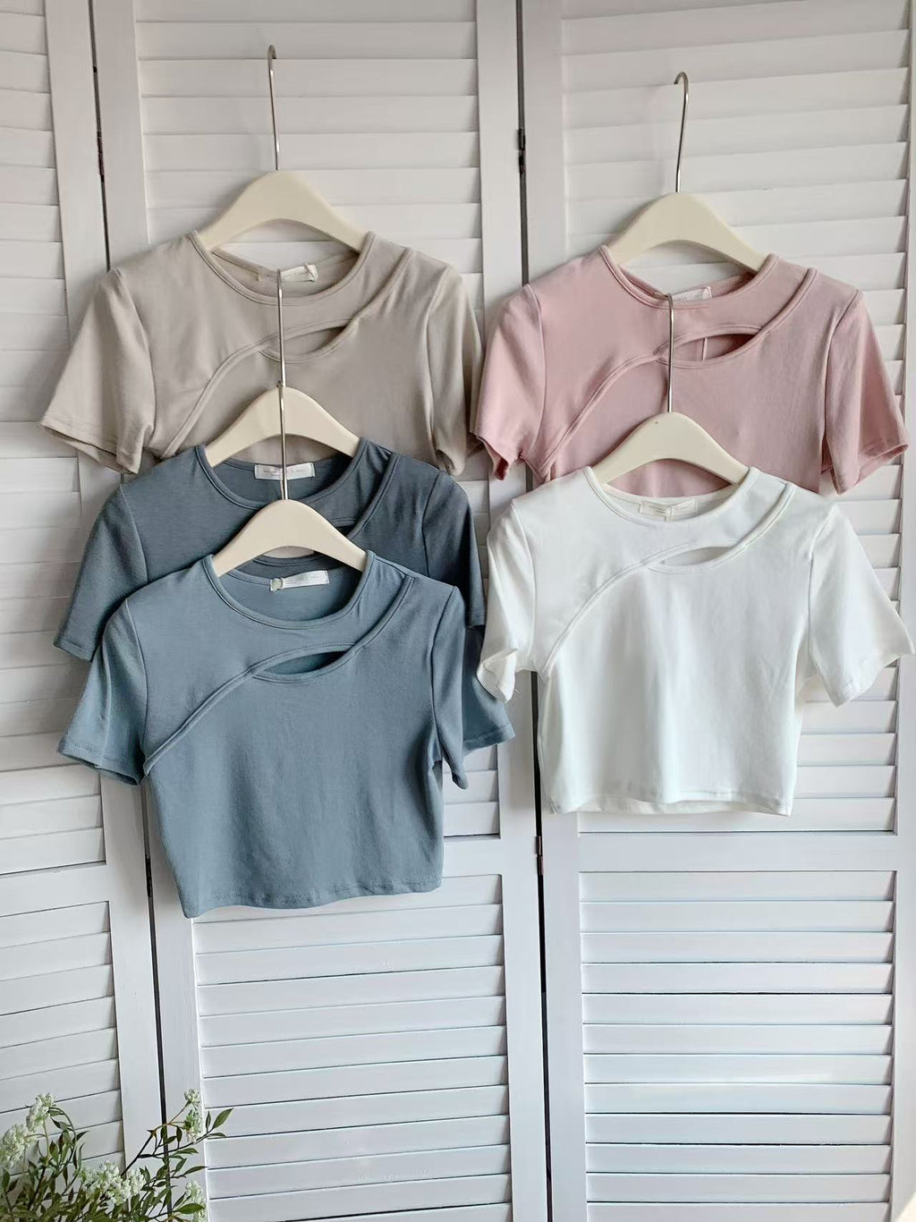 HELLO MILK TEE- 86030 圓領鏤空衫