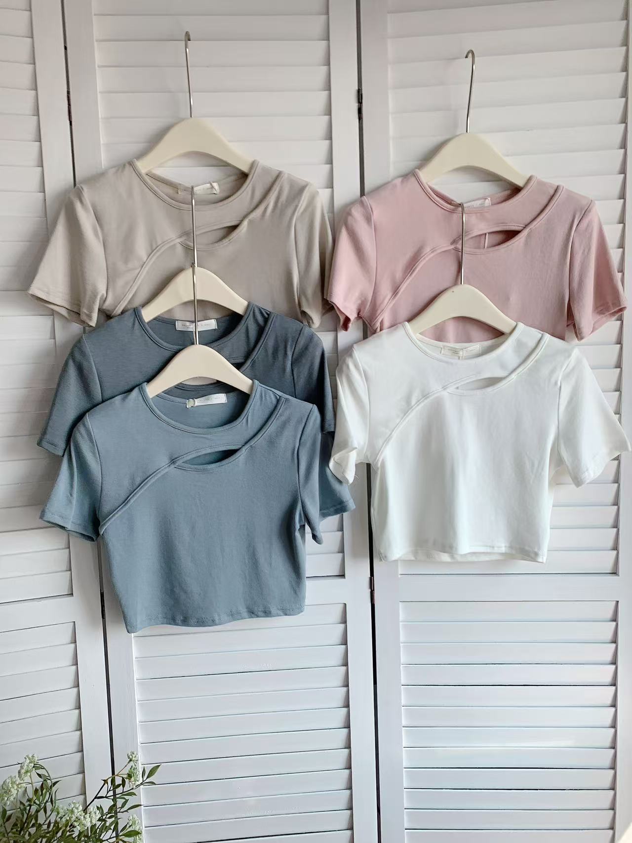 HELLO MILK TEE- 86030 圓領鏤空衫