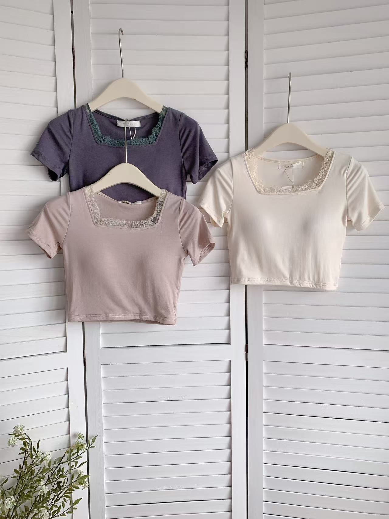 HELLO MILK TEE- 86014 短袖LACE邊有墊上衣