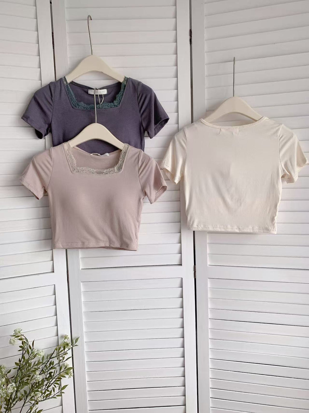 HELLO MILK TEE- 86014 短袖LACE邊有墊上衣