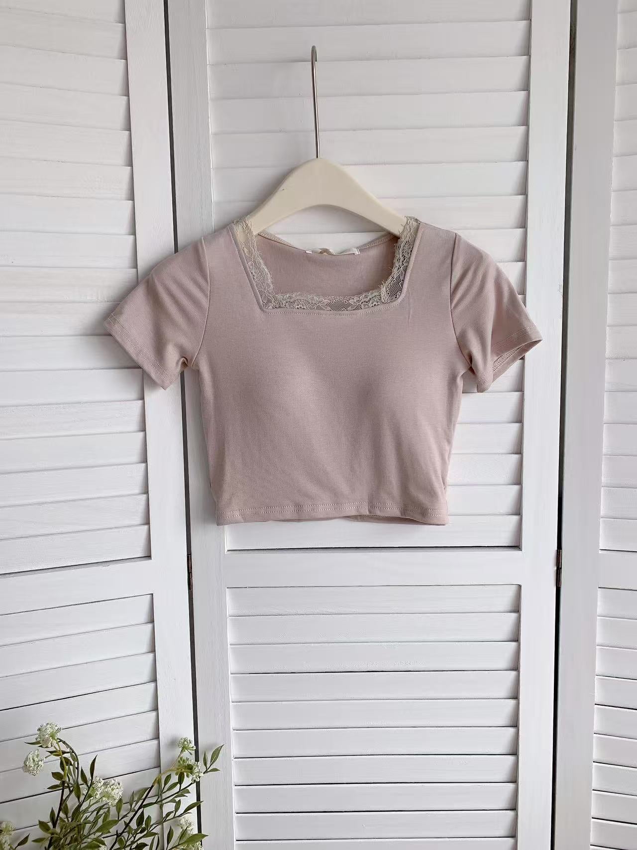 HELLO MILK TEE- 86014 短袖LACE邊有墊上衣