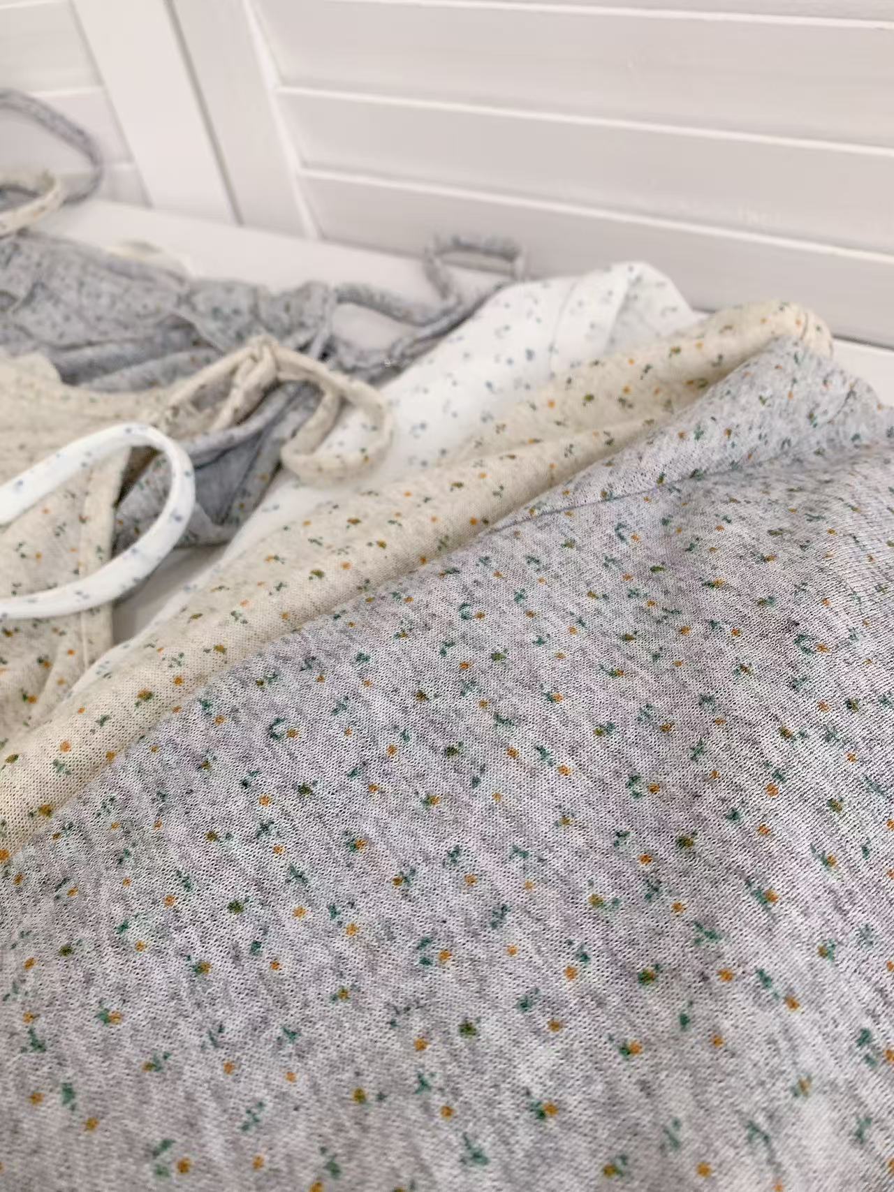 HELLO MILK TEE- 86110 小花套裝