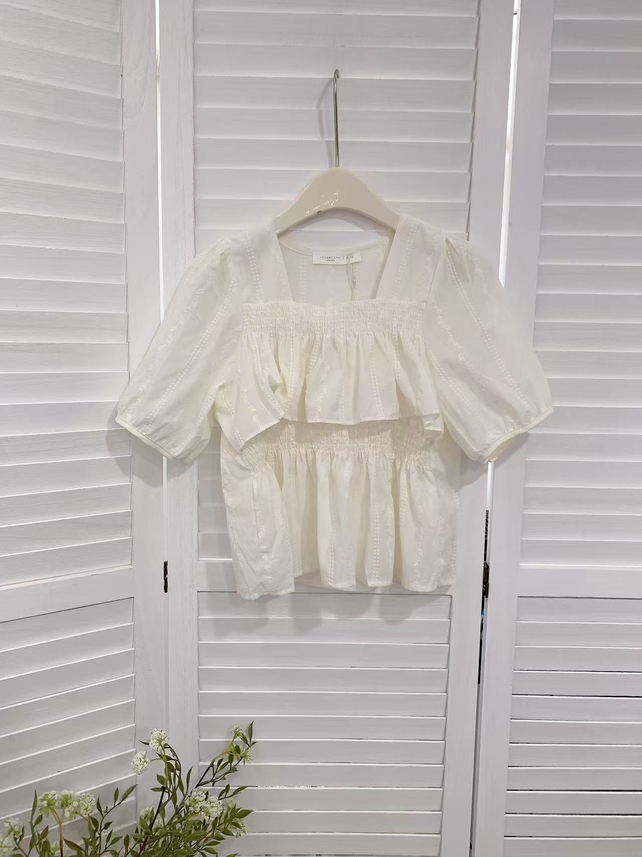 HELLO MILK TEE- 86093 荷葉邊小衫