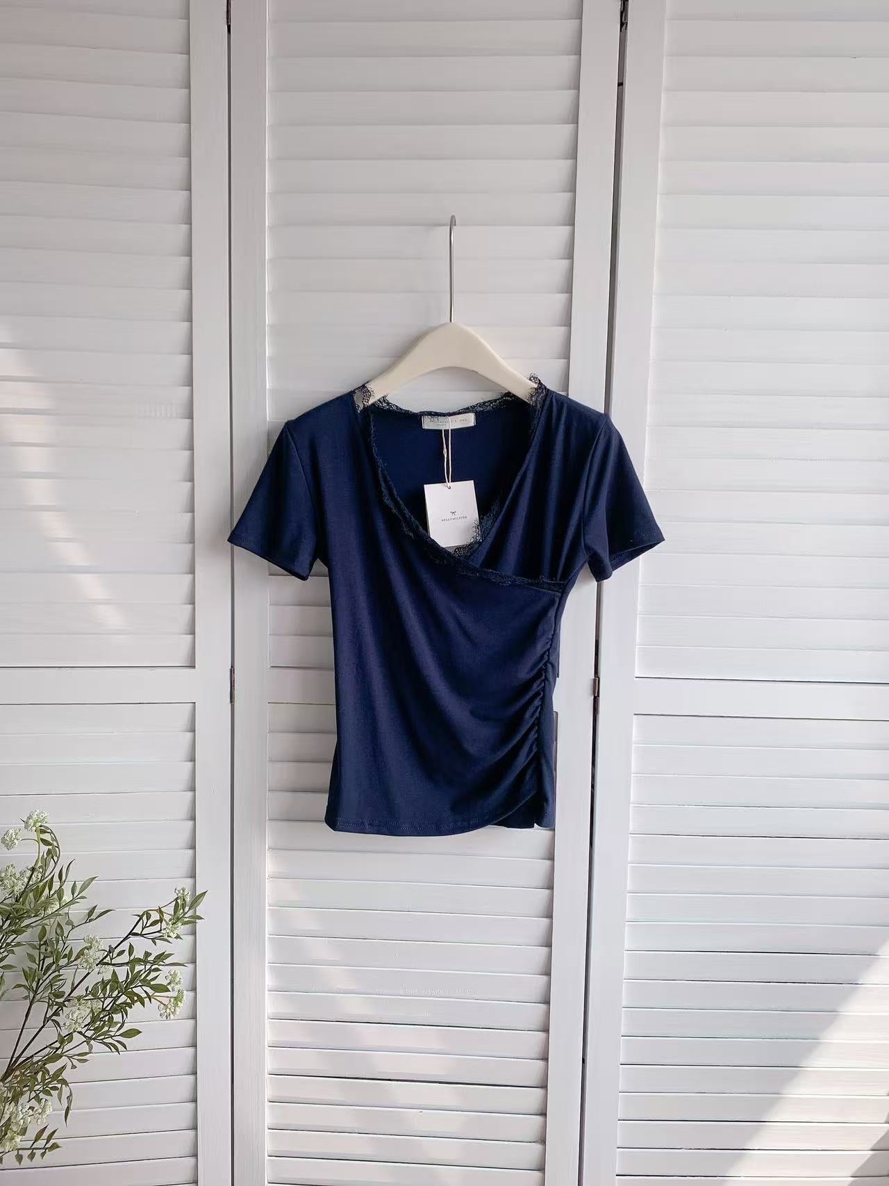 HELLO MILK TEE- 86146 V領小衫