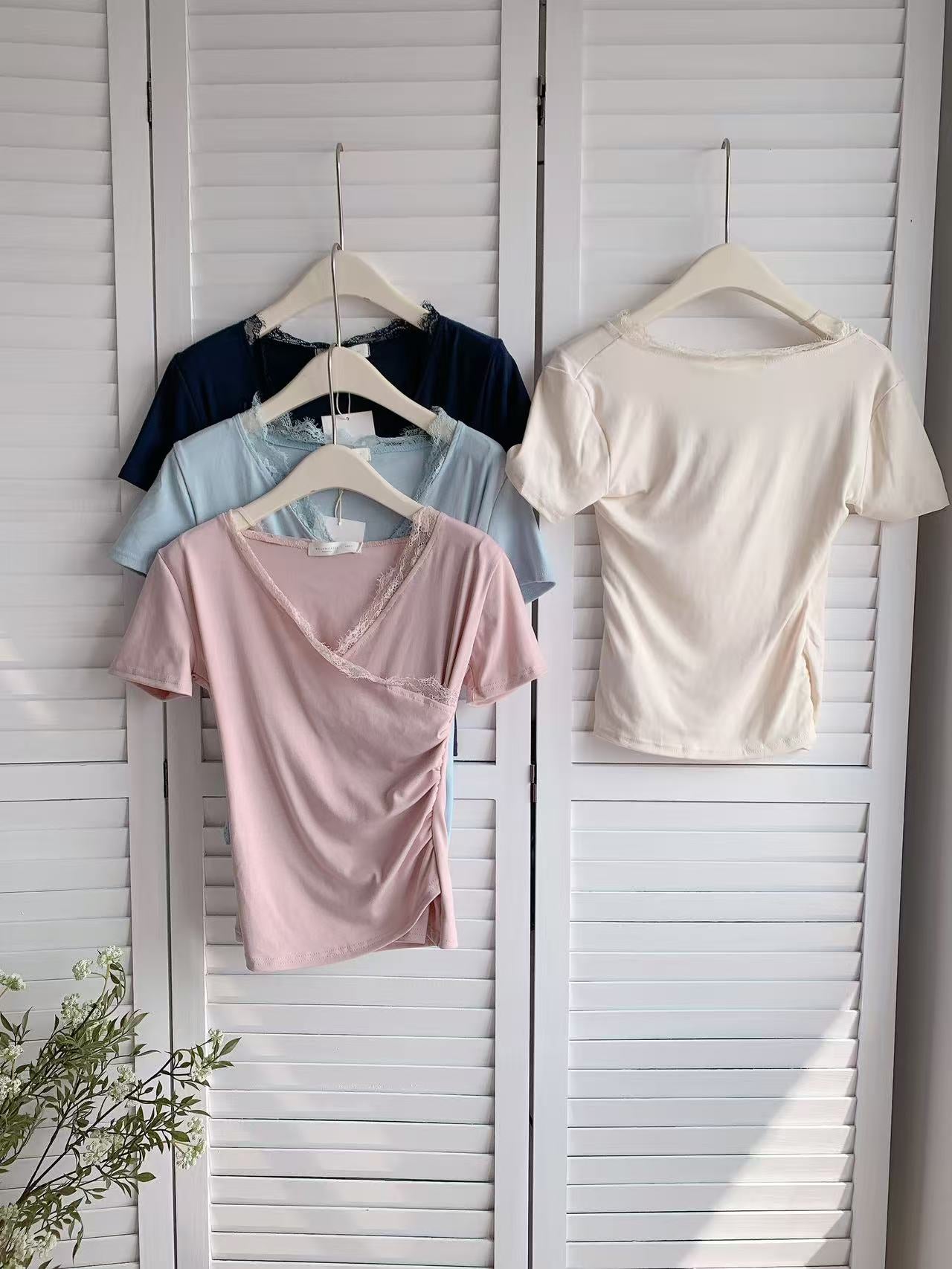 HELLO MILK TEE- 86146 V領小衫