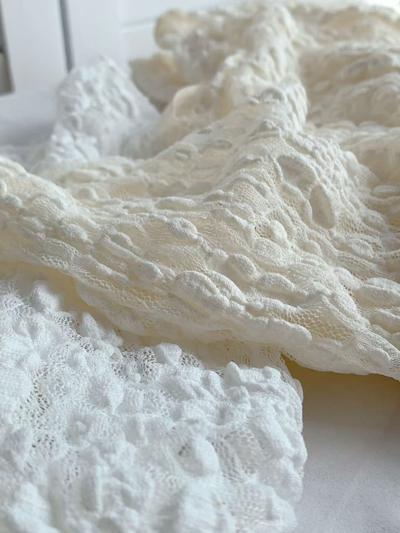 HELLO MILK TEE- 86109 蕾絲小衫