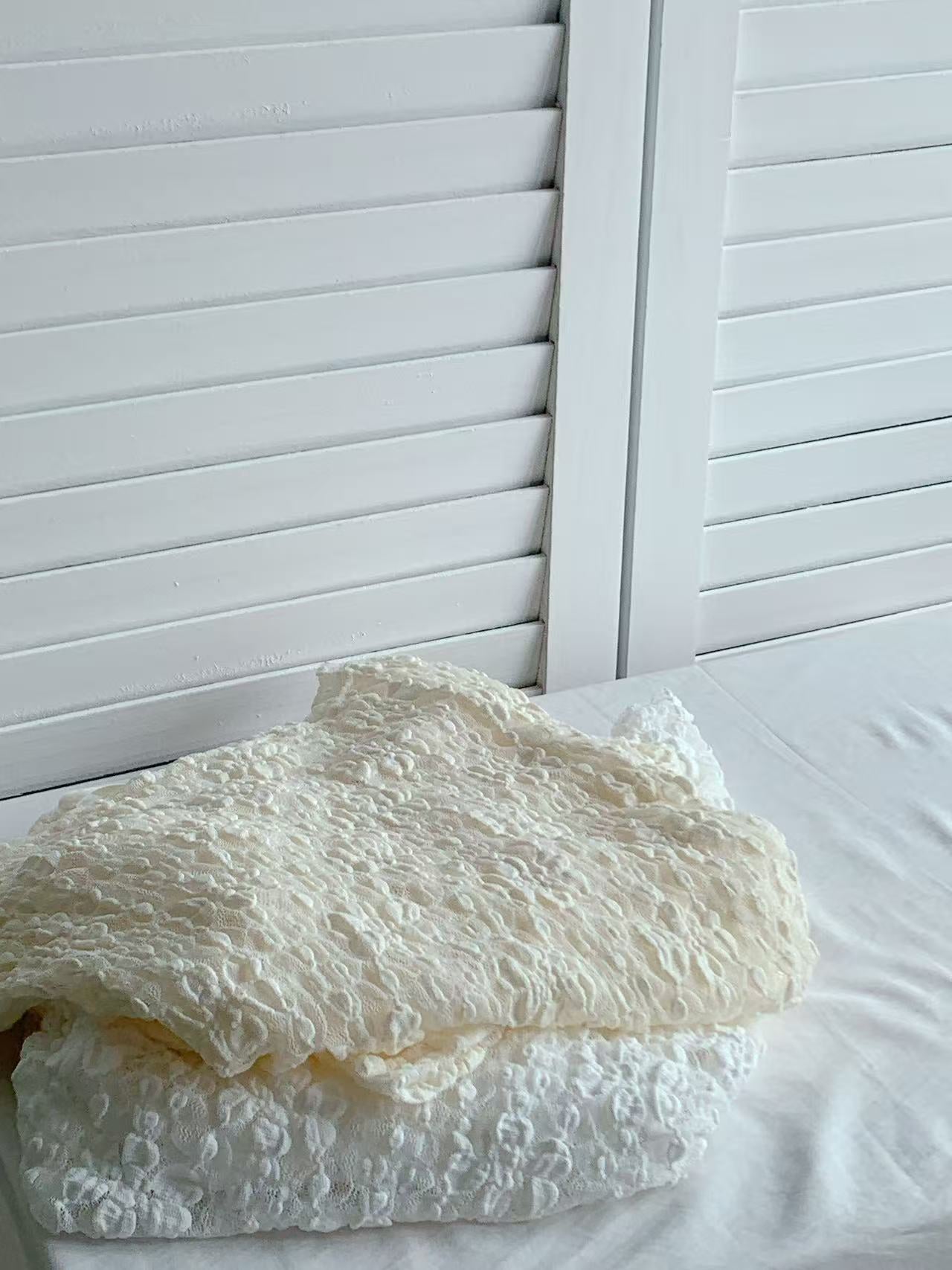 HELLO MILK TEE- 86109 蕾絲小衫