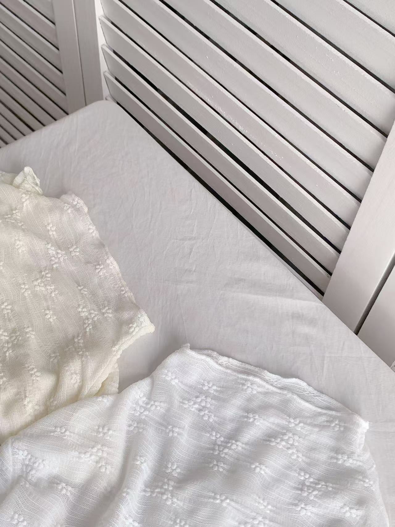 HELLO MILK TEE- 86189 蕾絲打底衫