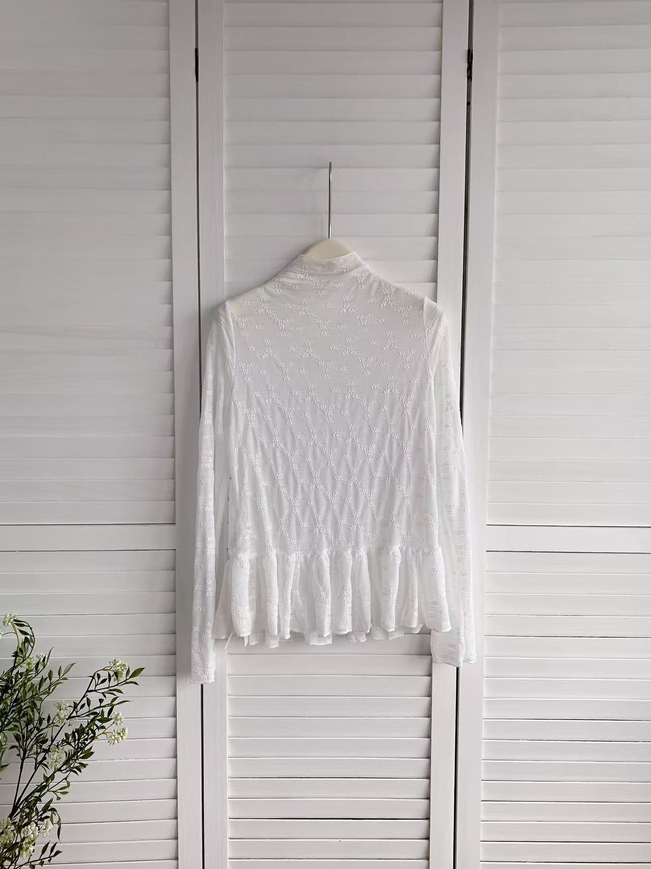 HELLO MILK TEE- 86189 蕾絲打底衫