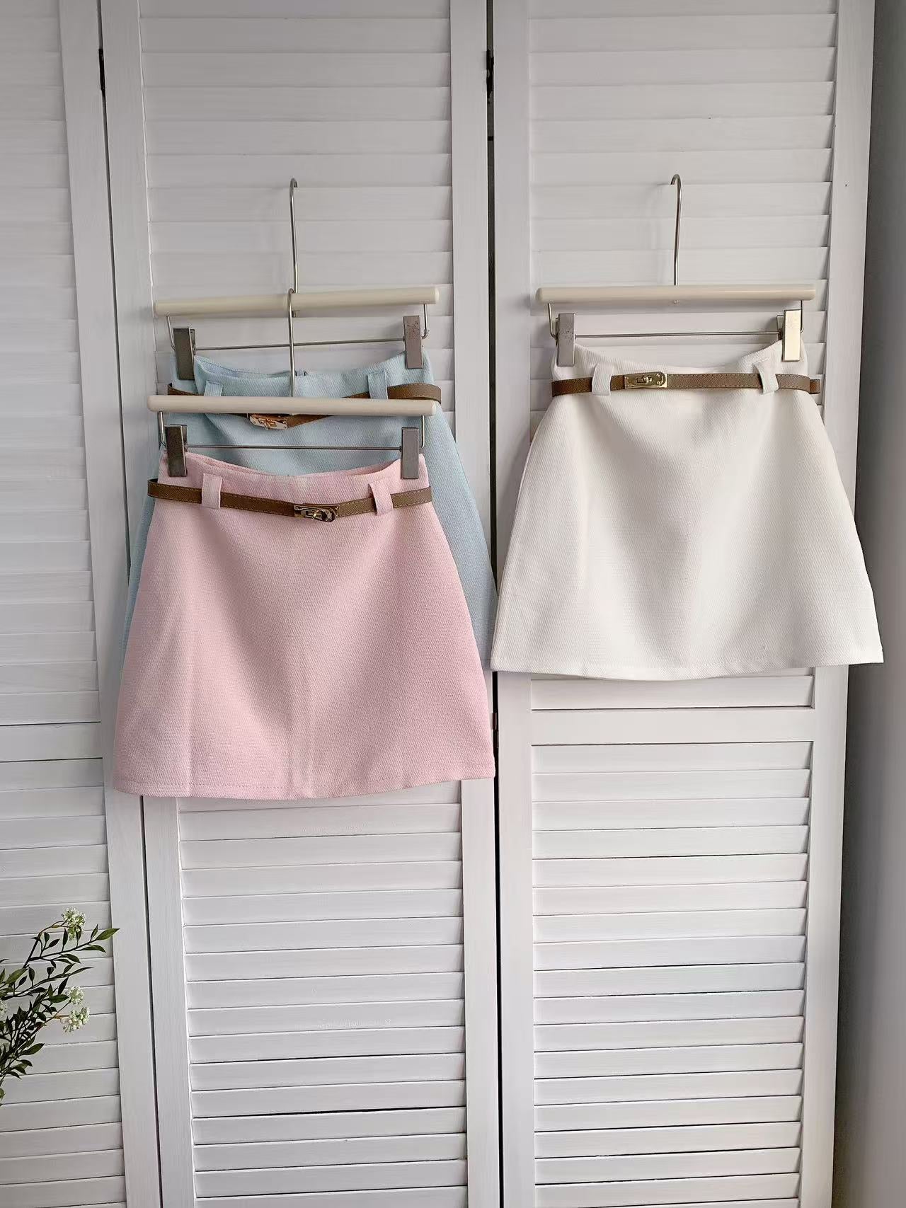 HELLO MILK TEE- 86148 皮帶短裙