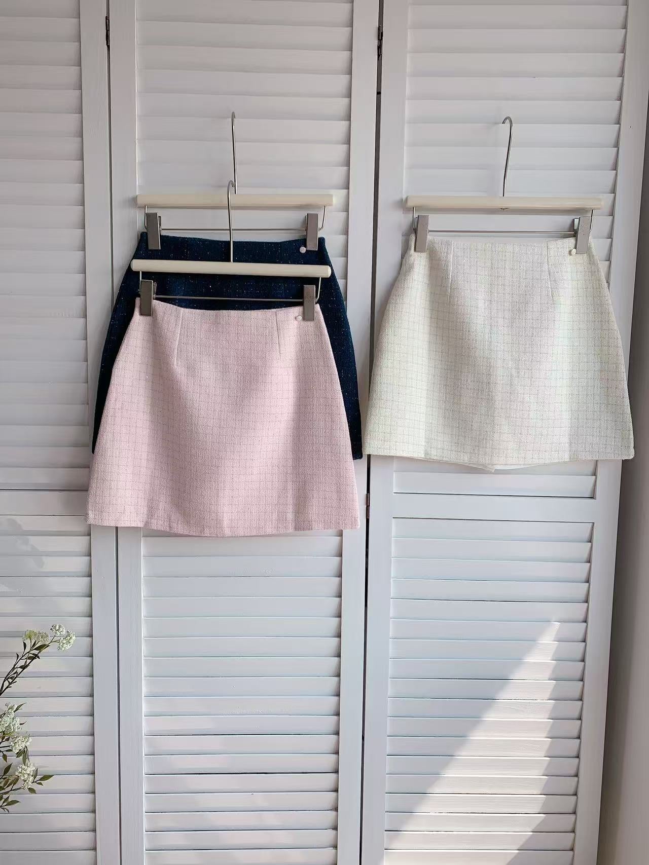 HELLO MILK TEE- 86152 呢料短裙