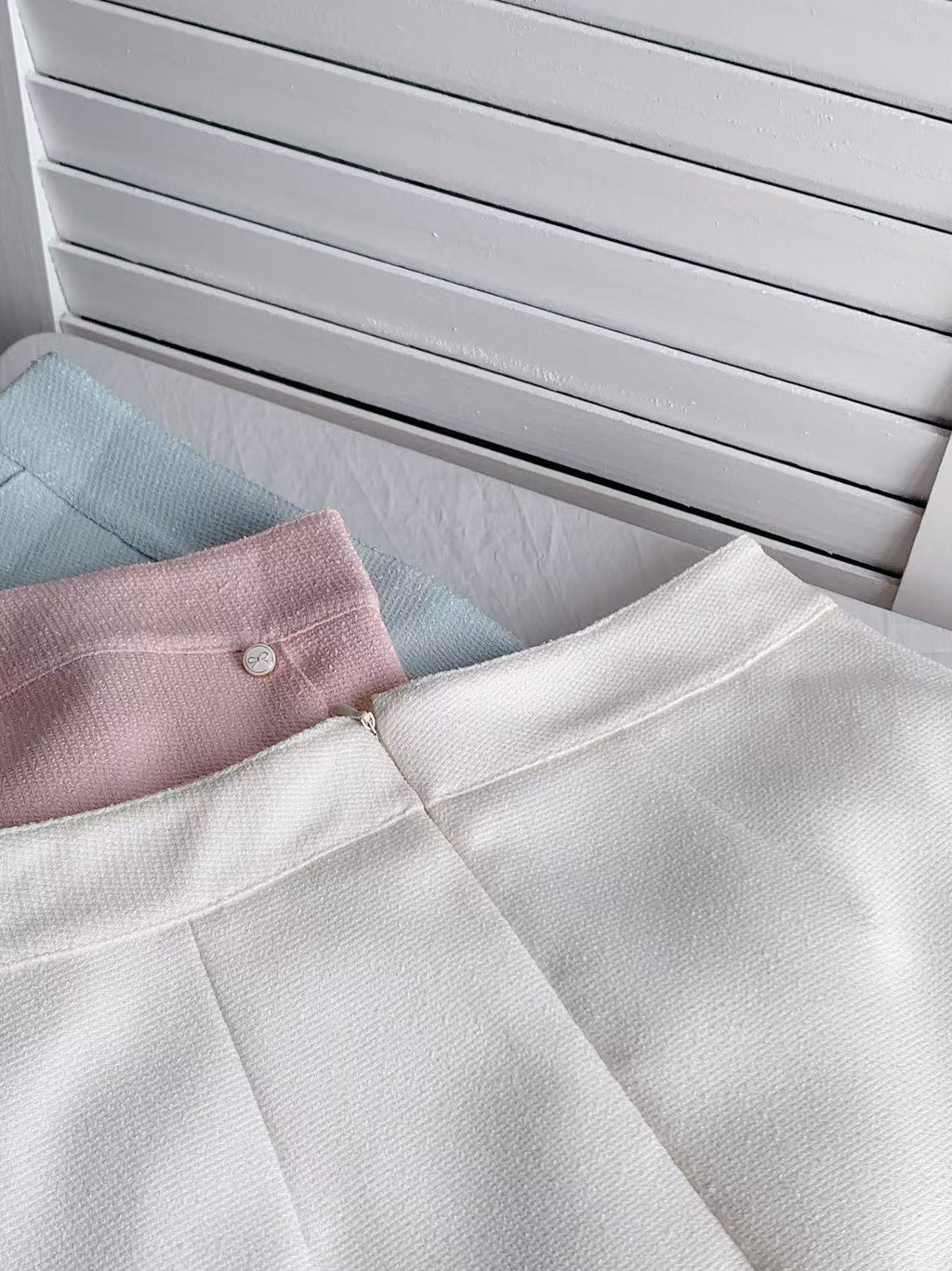 HELLO MILK TEE- 86147 淨版短裙