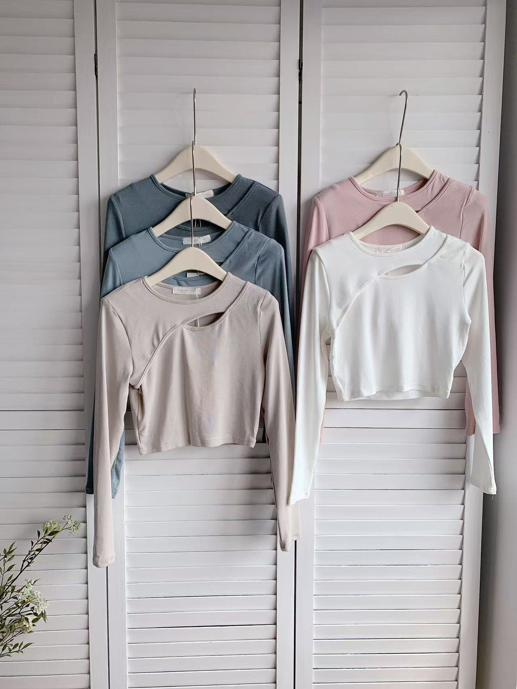 HELLO MILK TEE- 86029 鏤空上衣