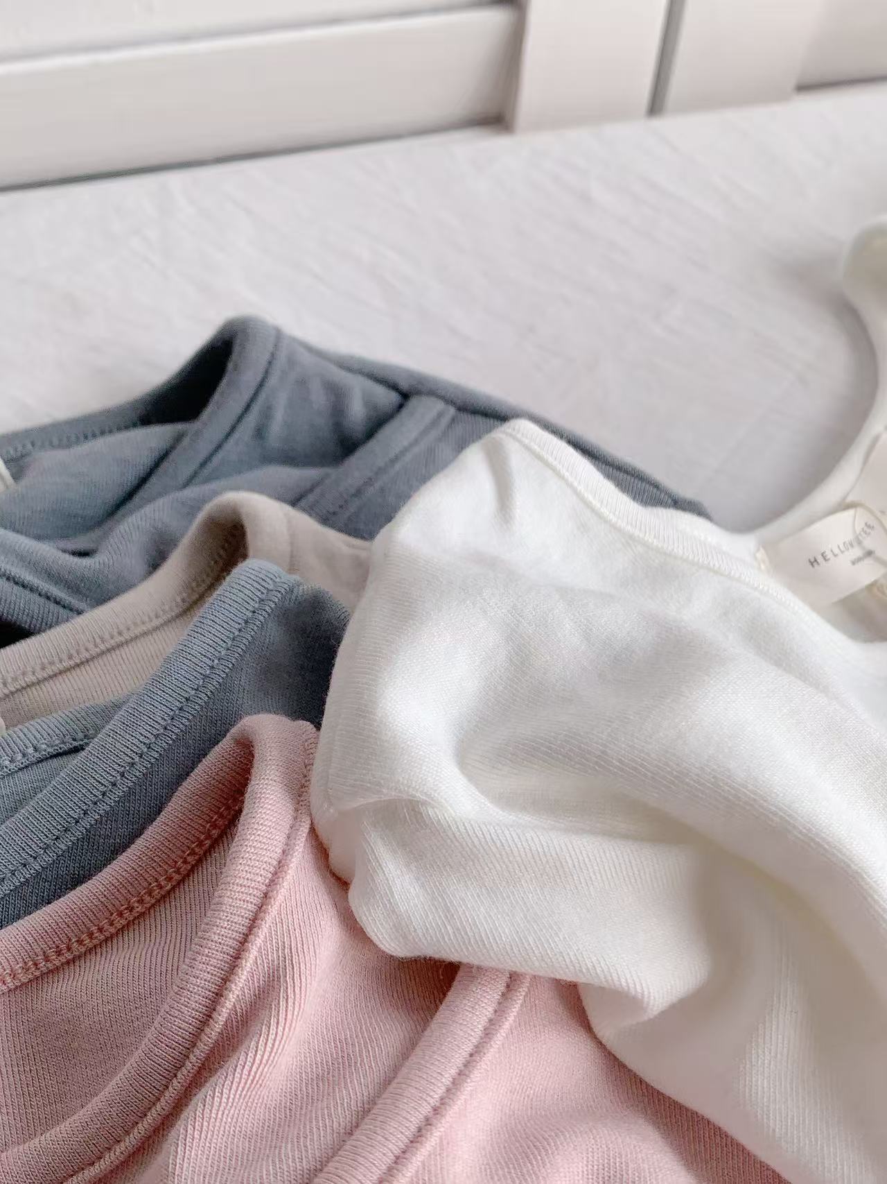 HELLO MILK TEE- 86029 鏤空上衣