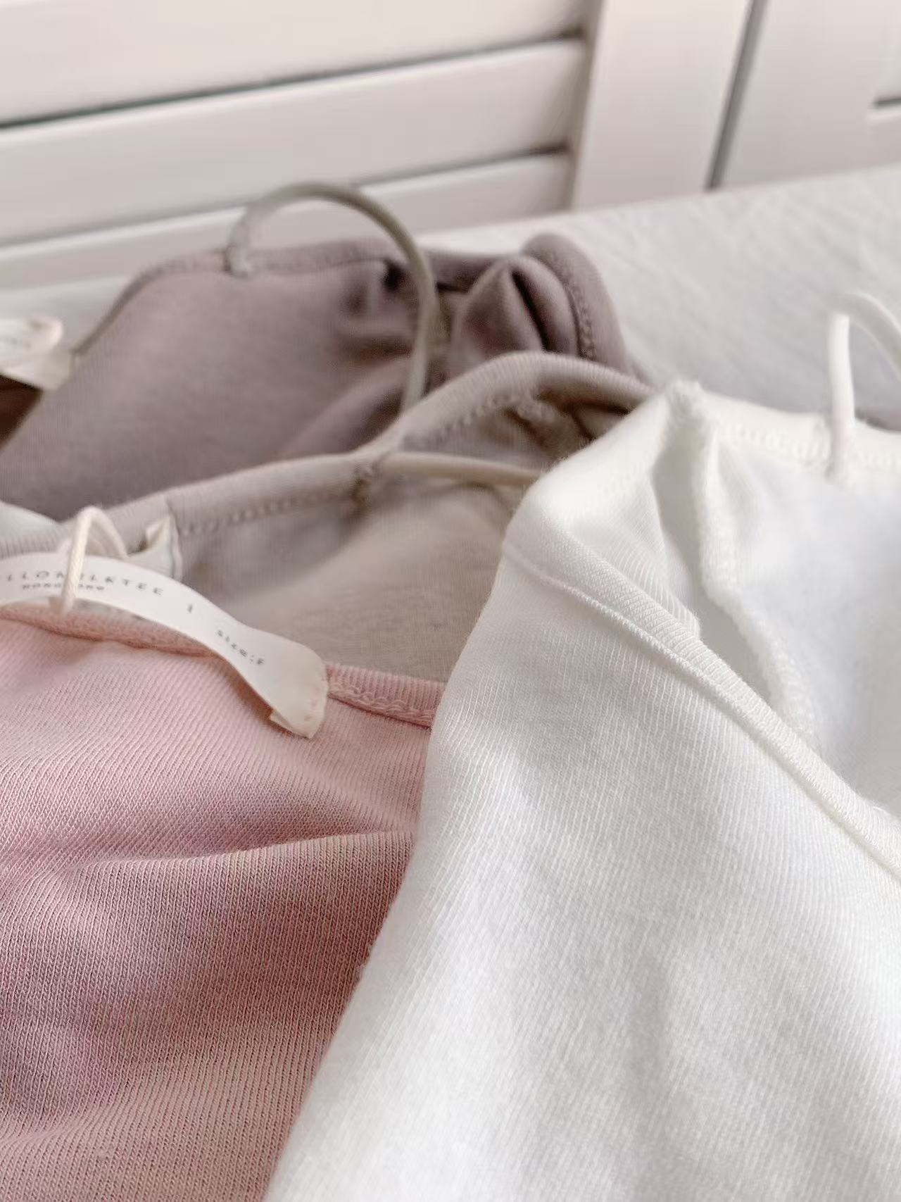 HELLO MILK TEE- 86026 百搭有墊上衣