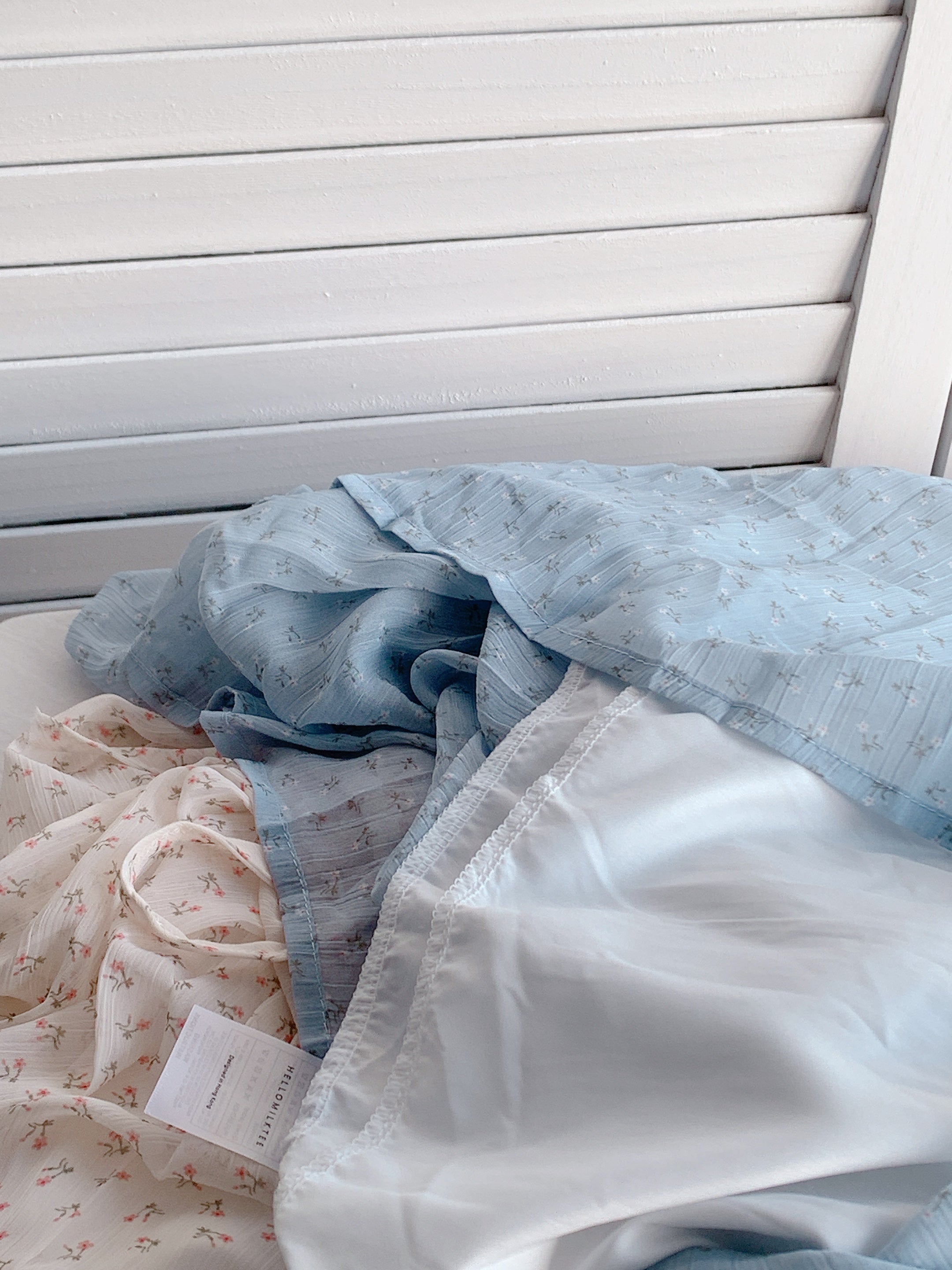 HELLO MILK TEE- 86169 碎花連衣裙