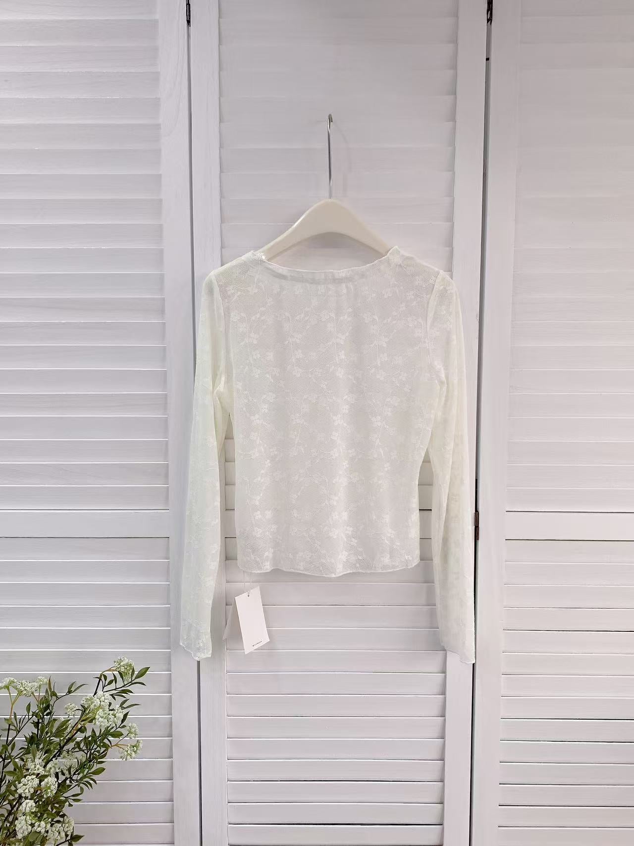 HELLO MILK TEE- 86123 花朵打底上衣