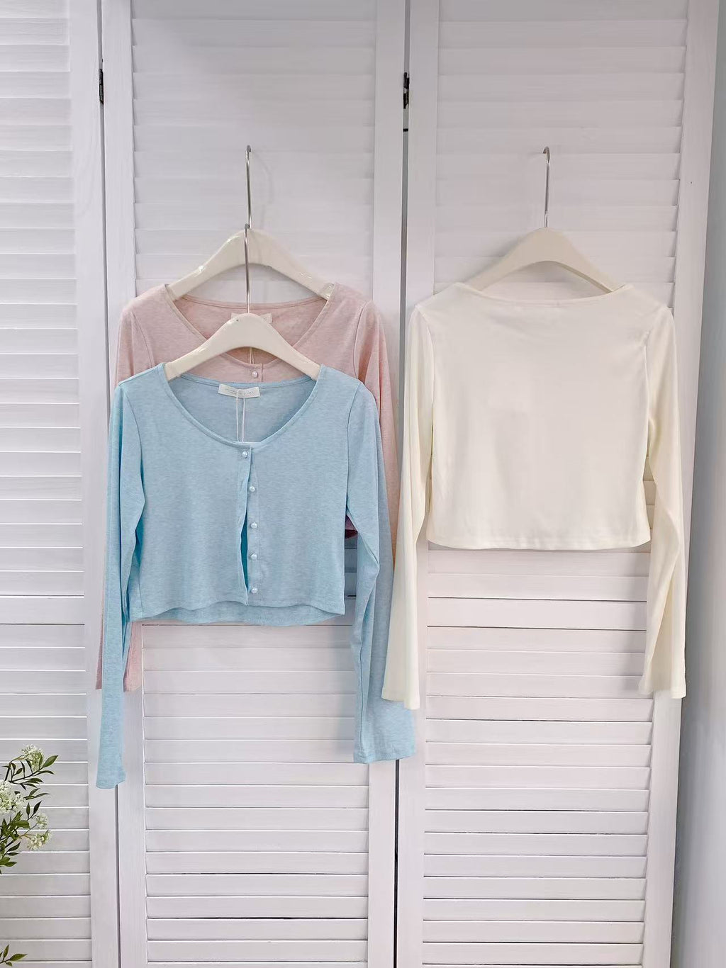 HELLO MILK TEE- 86139 短款小衫