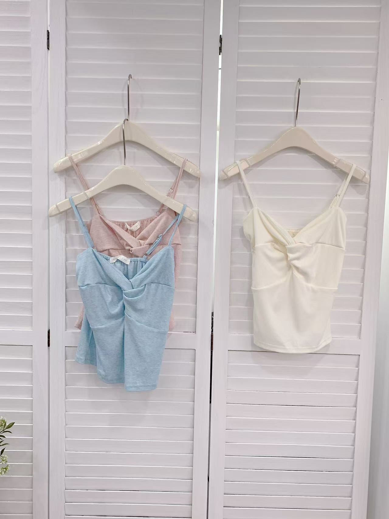 HELLO MILK TEE- 86130 扭結吊帶背心