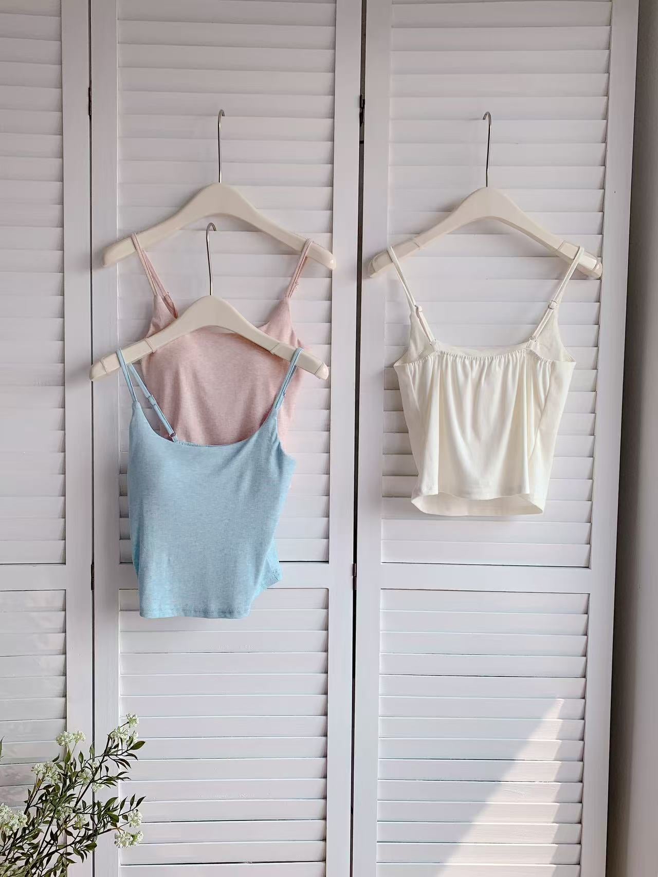 HELLO MILK TEE- 86140 U領吊帶背心