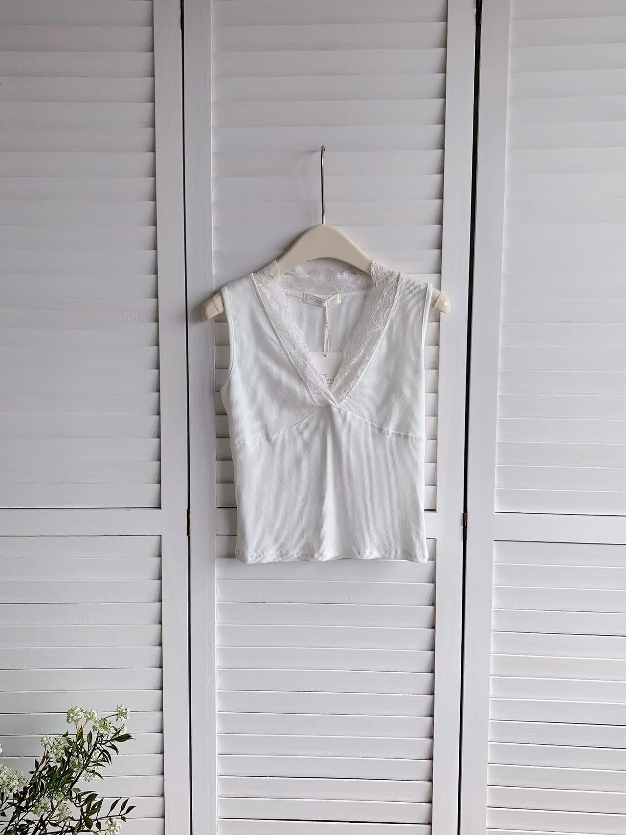 HELLO MILK TEE- 86112 蕾絲背心