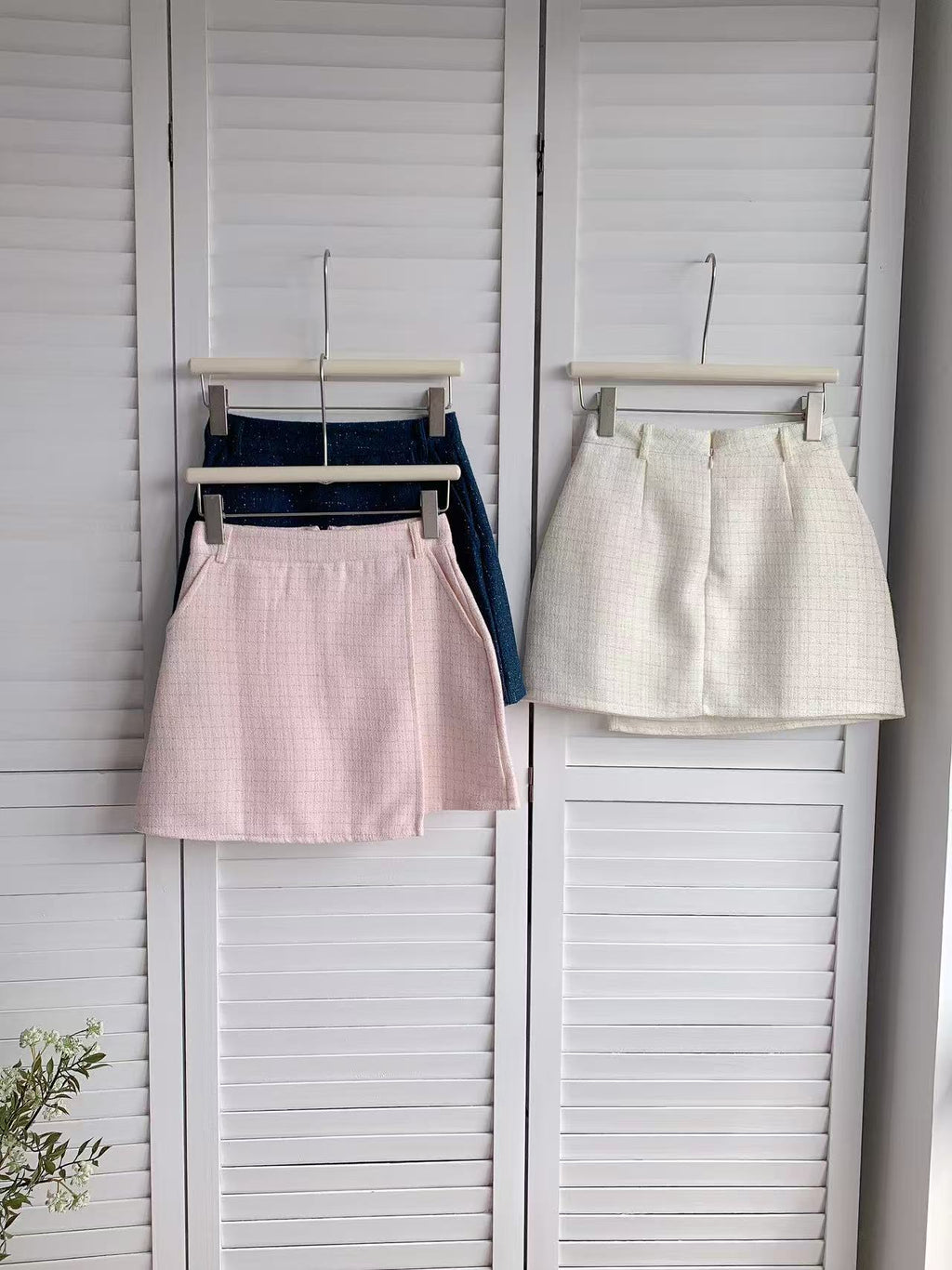 HELLO MILK TEE- 86150 西裝短裙(附腰帶)