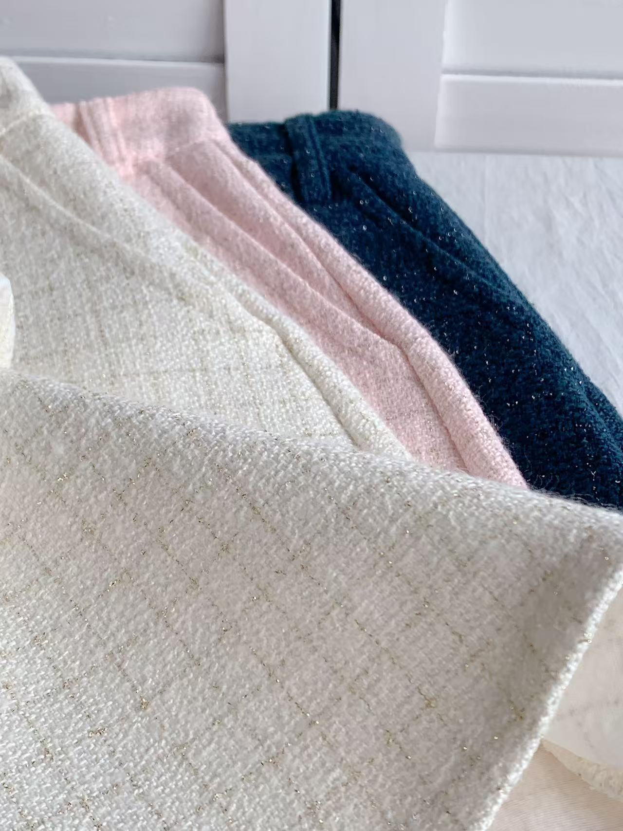 HELLO MILK TEE- 86150 西裝短裙(附腰帶)