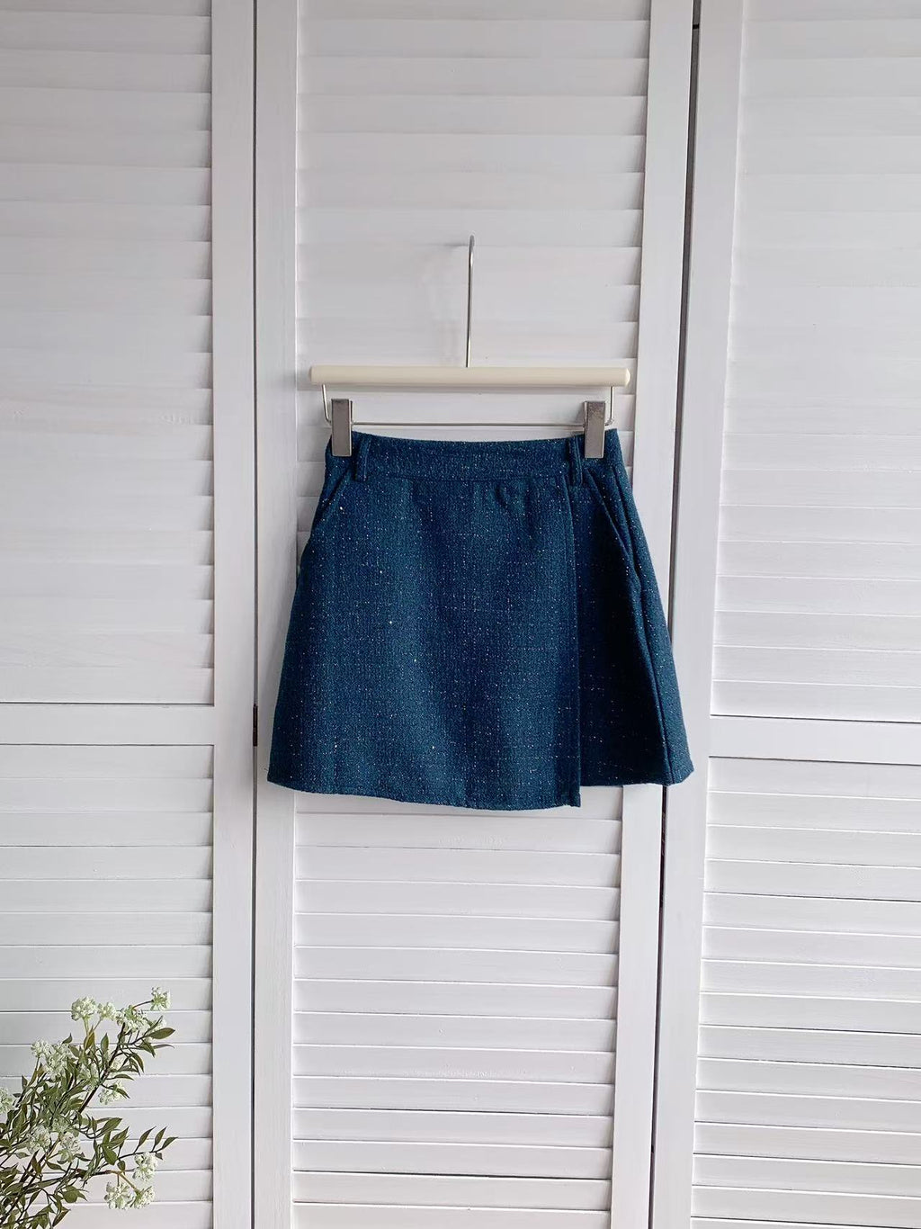 HELLO MILK TEE- 86150 西裝短裙(附腰帶)