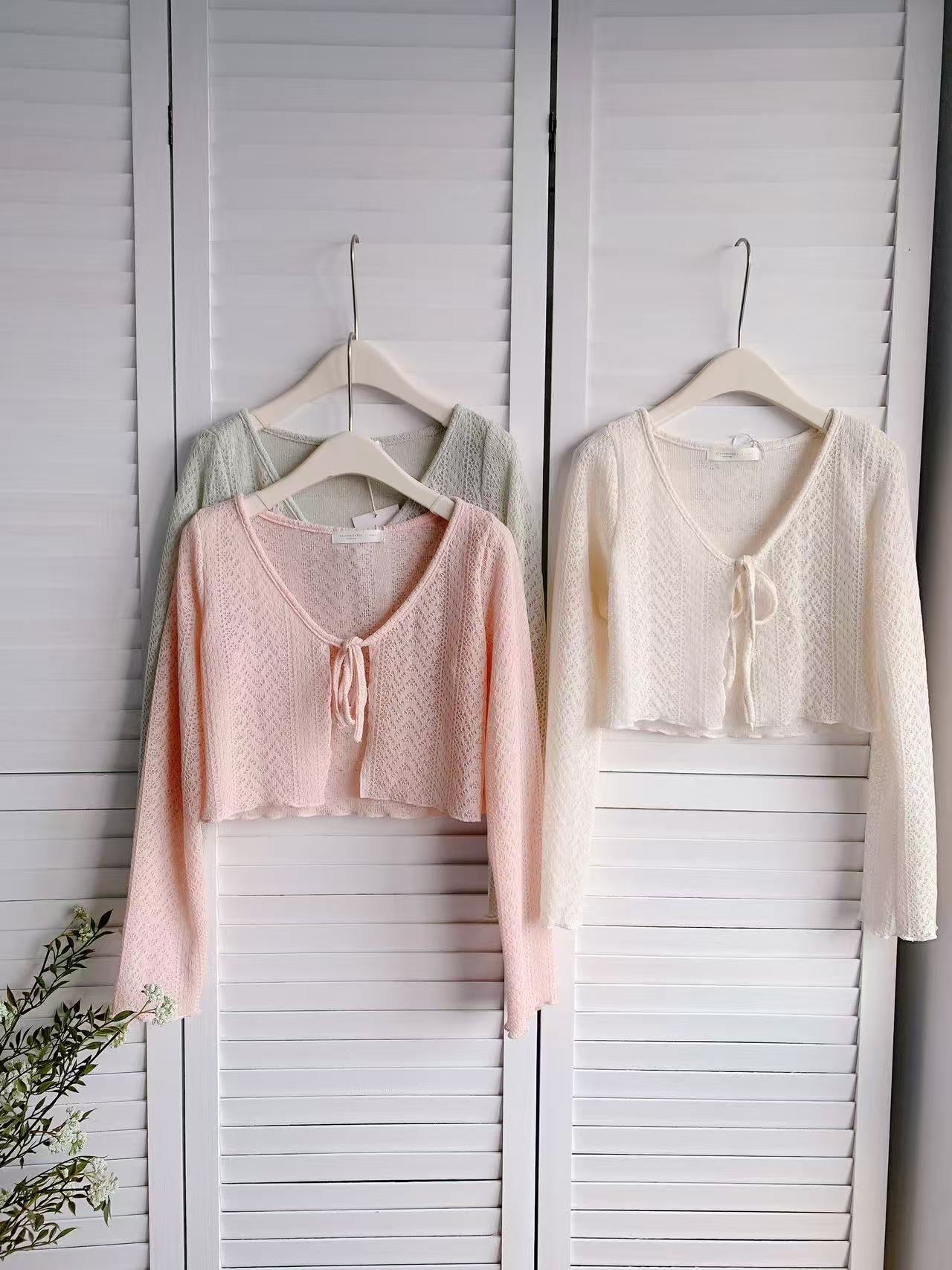 HELLO MILK TEE- 86127 鏤空小外套