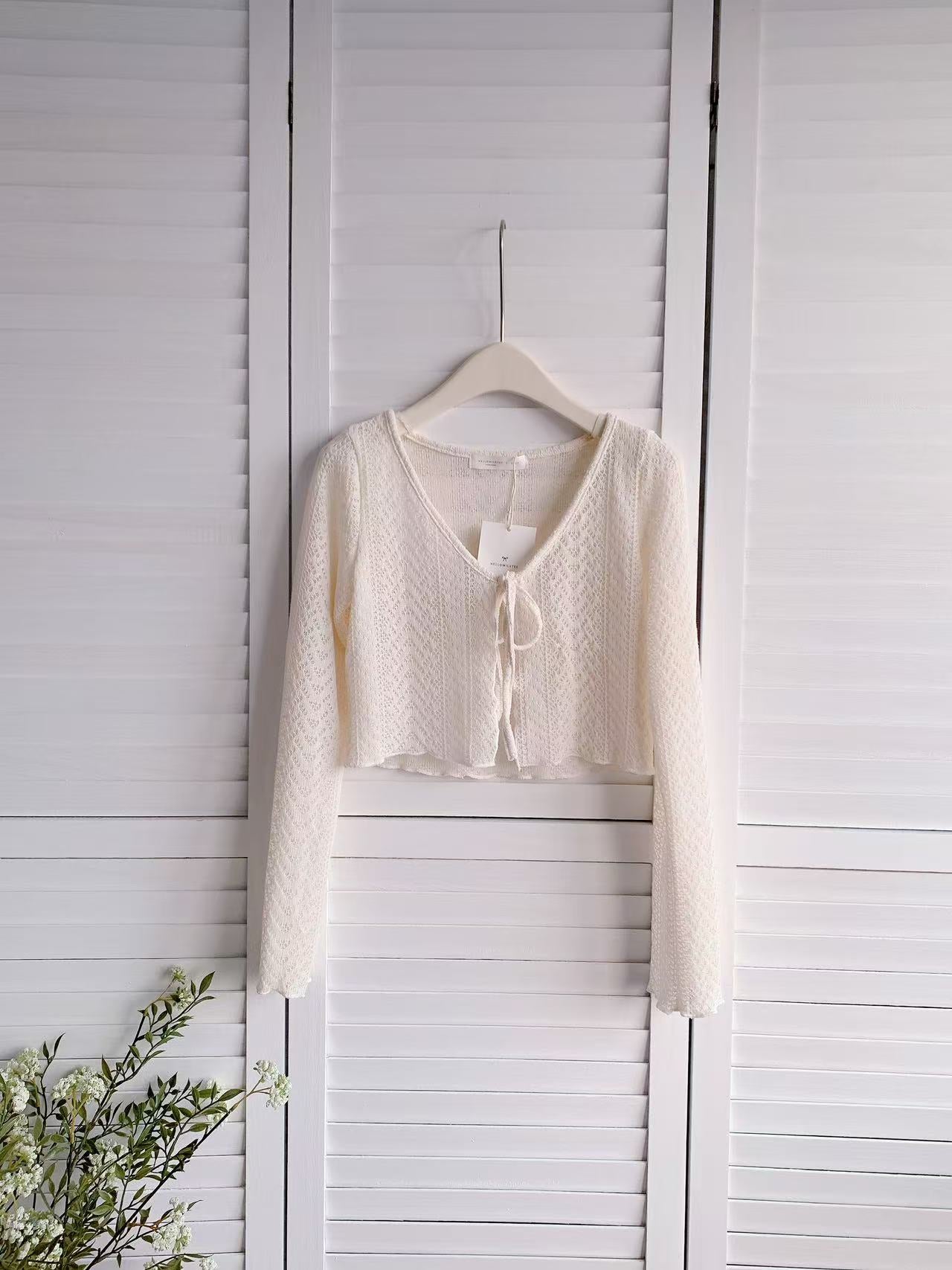 HELLO MILK TEE- 86127 鏤空小外套