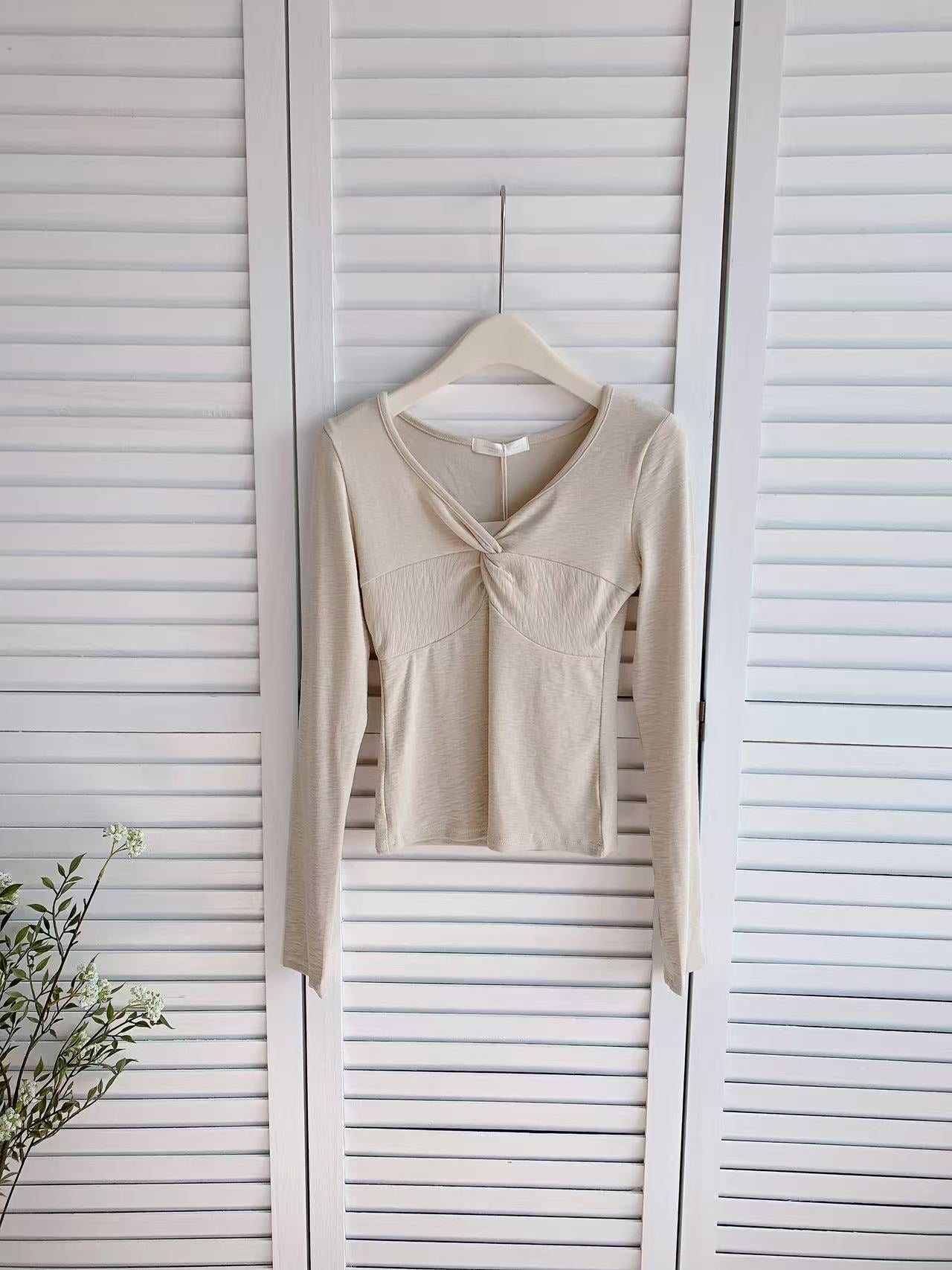 HELLO MILK TEE- 86081 扭結長袖