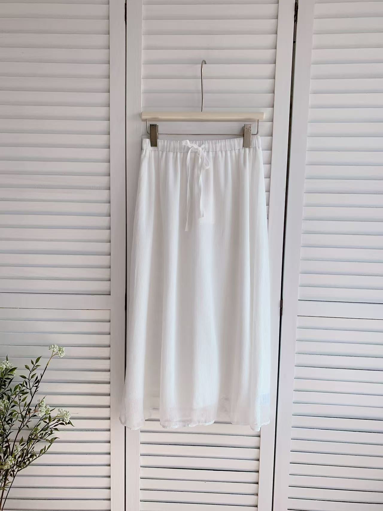 HELLO MILK TEE- 86064 亮絲半裙