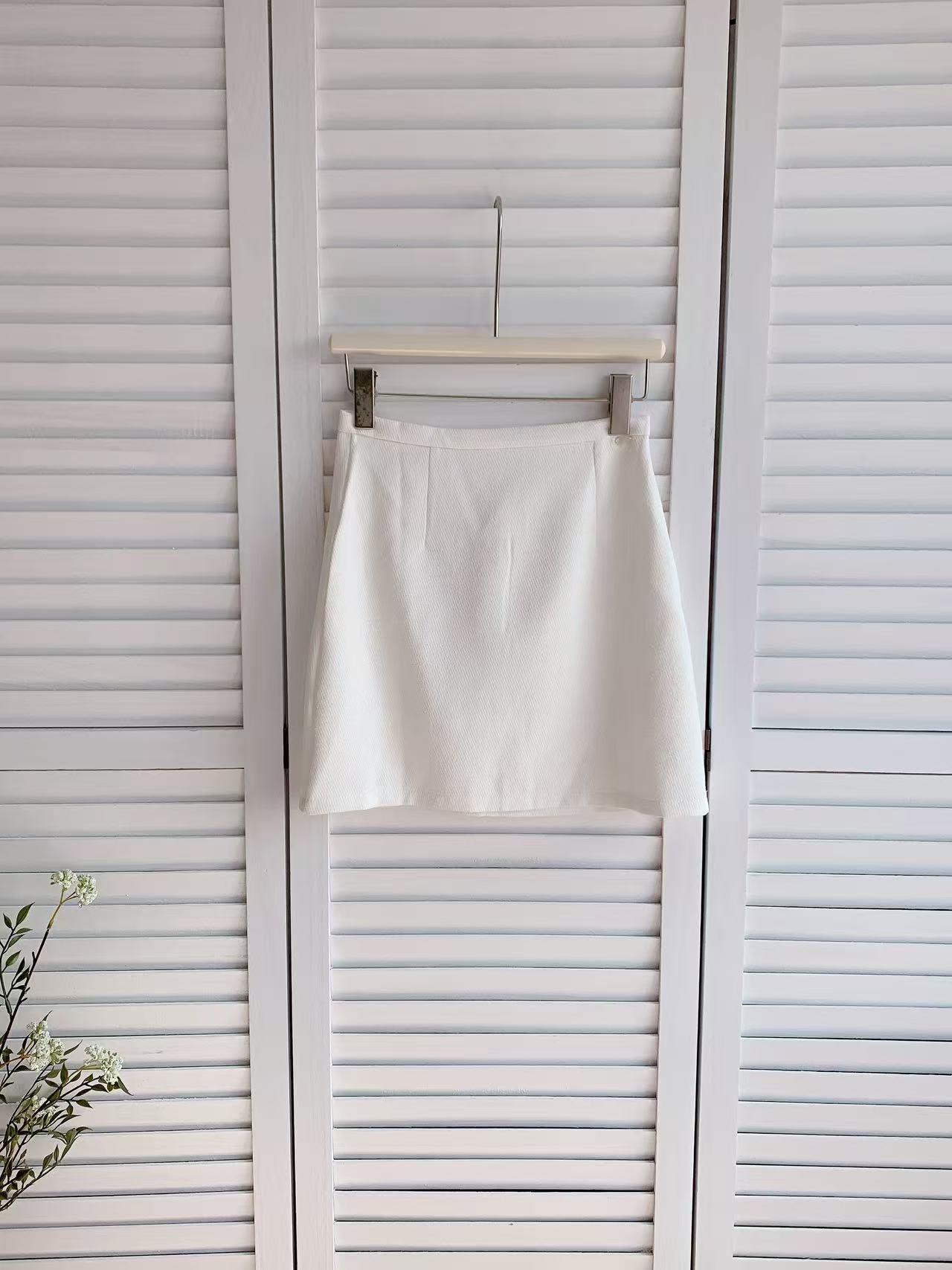 HELLO MILK TEE- 86149 百搭短裙