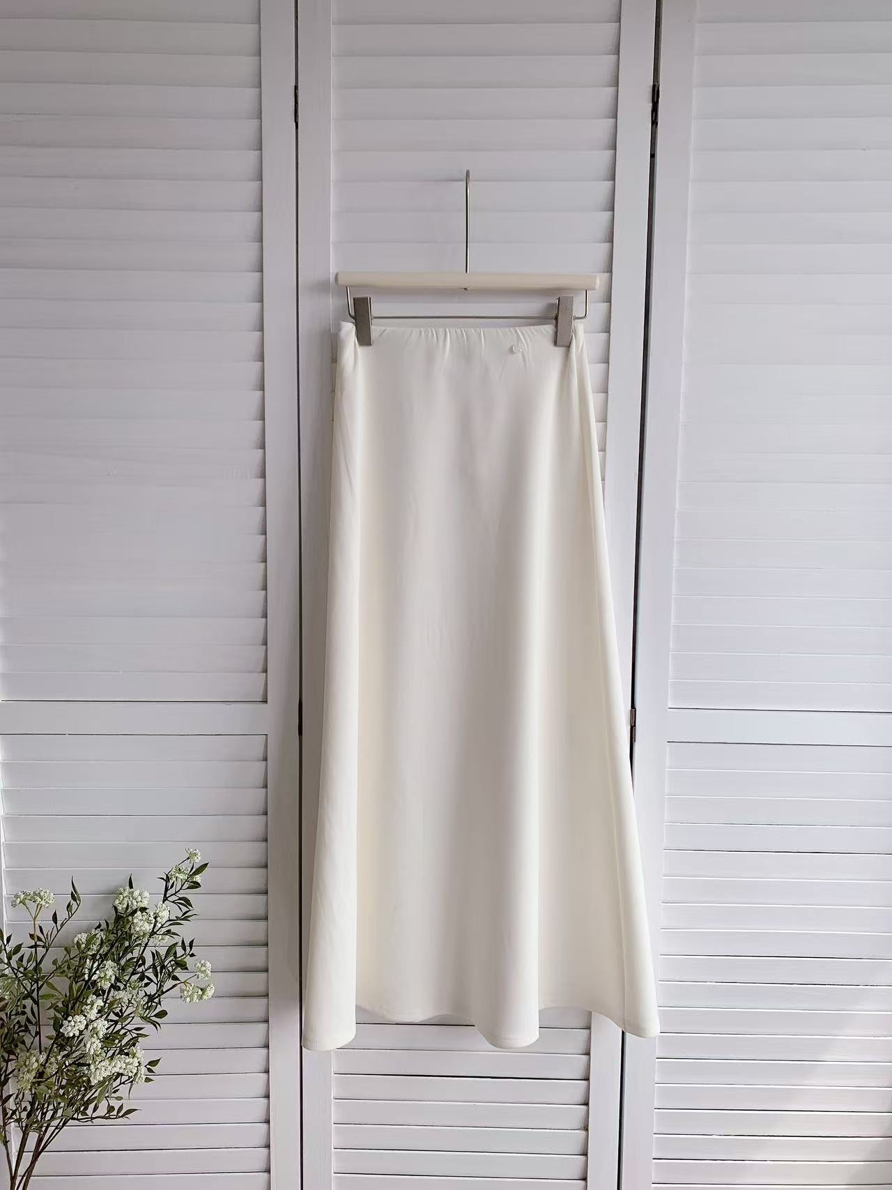 HELLO MILK TEE- 86072 純色半裙