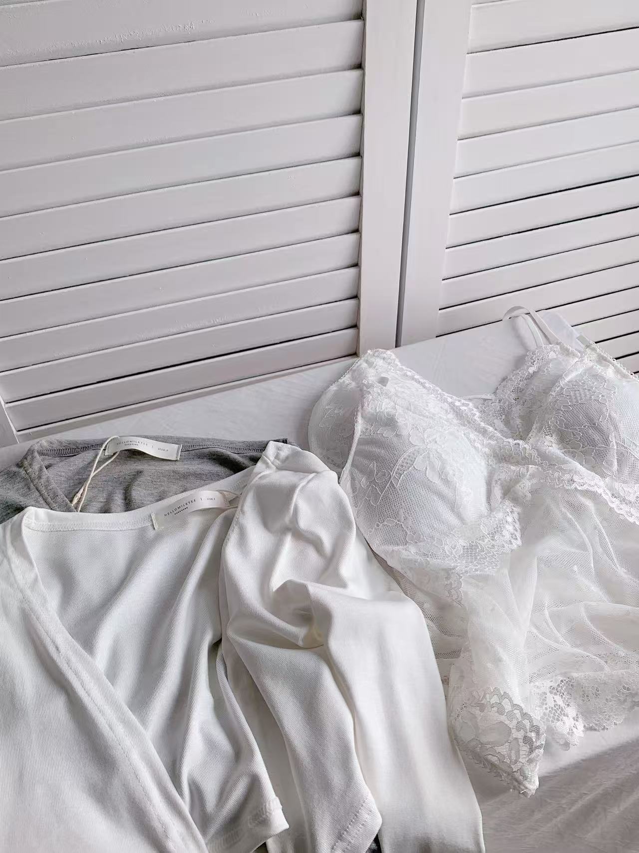 HELLO MILK TEE- 86198 蕾絲有墊背心2件式上衣