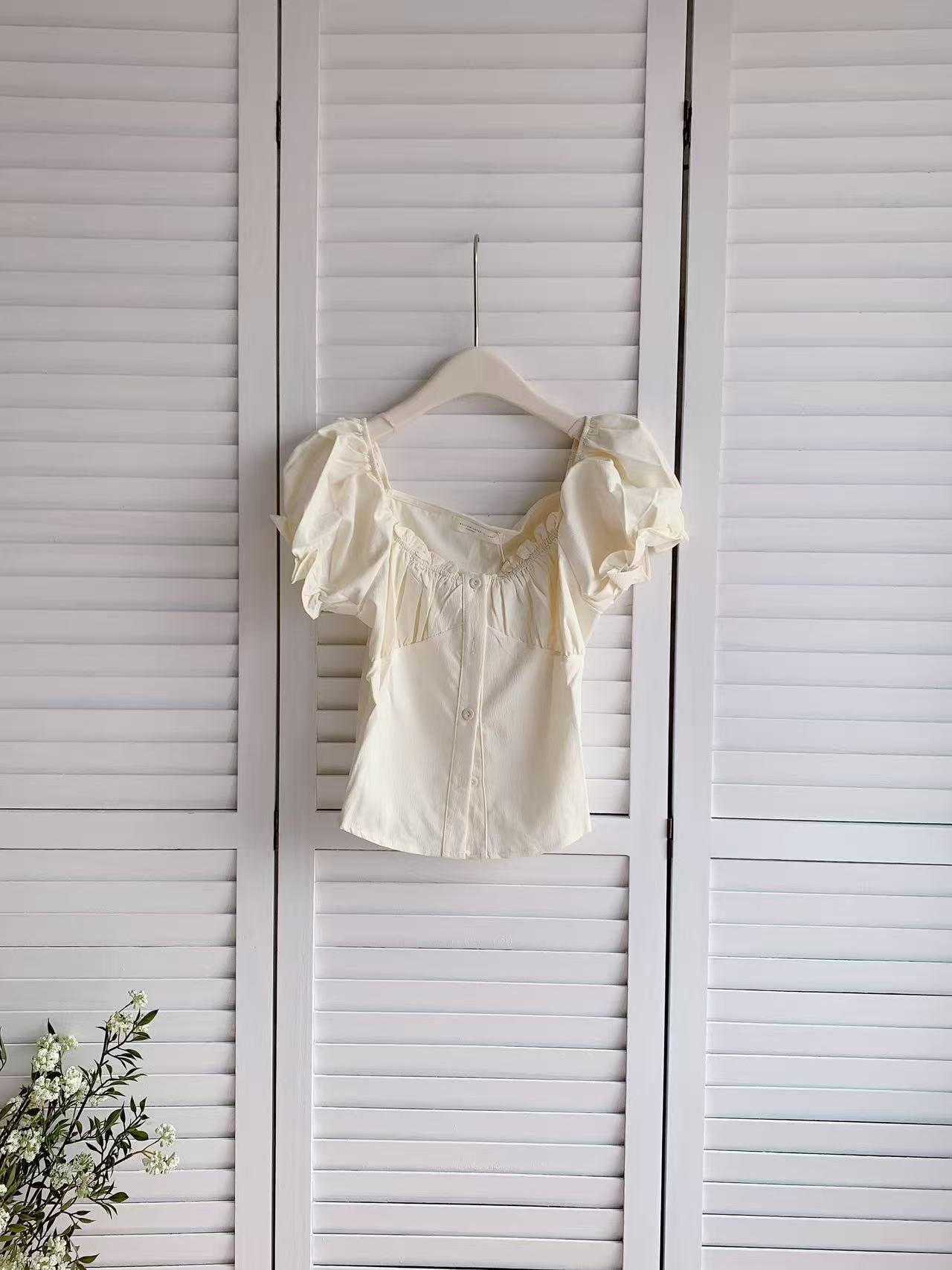 HELLO MILK TEE- 86083 排扣小衫