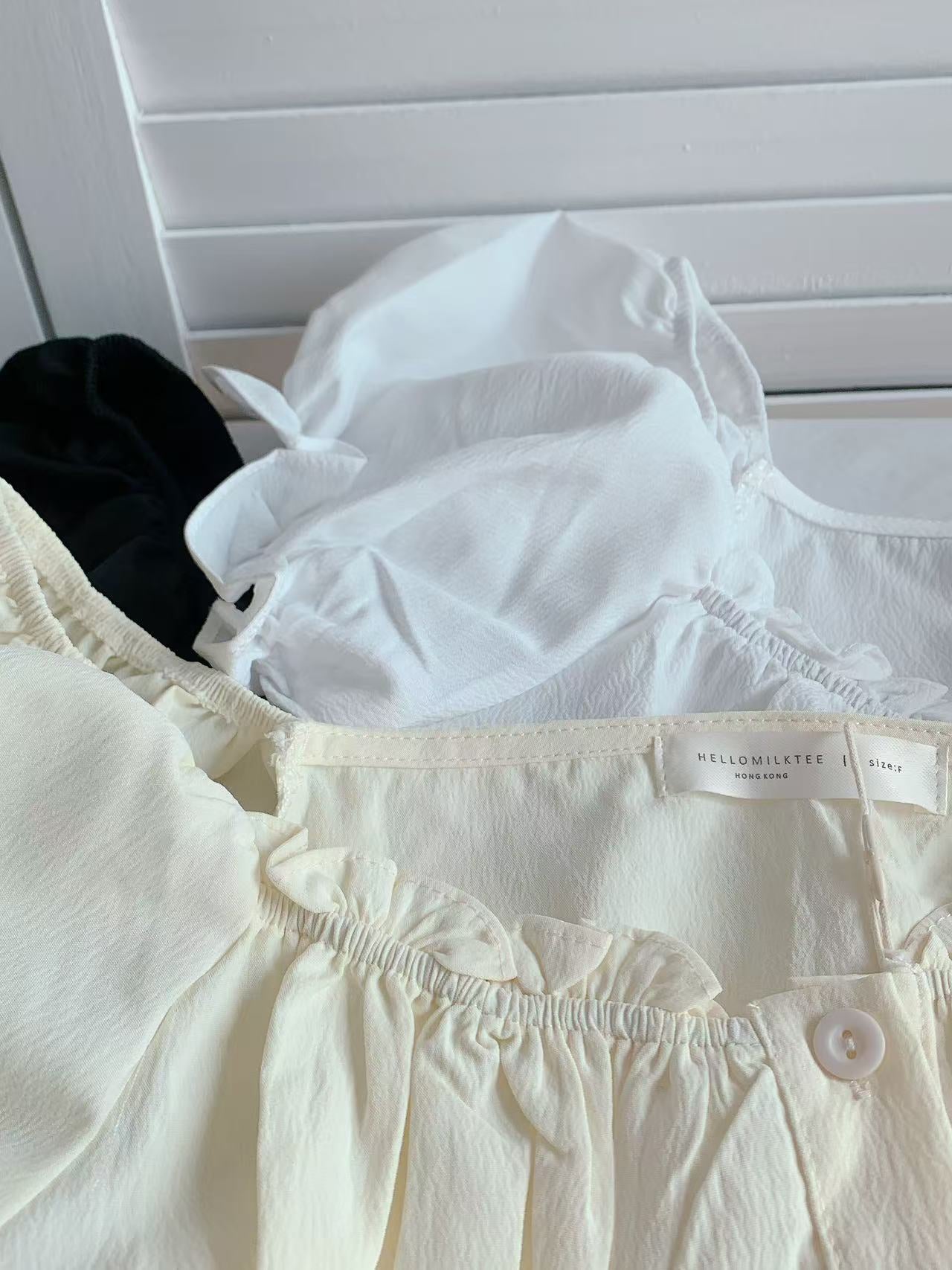 HELLO MILK TEE- 86083 排扣小衫