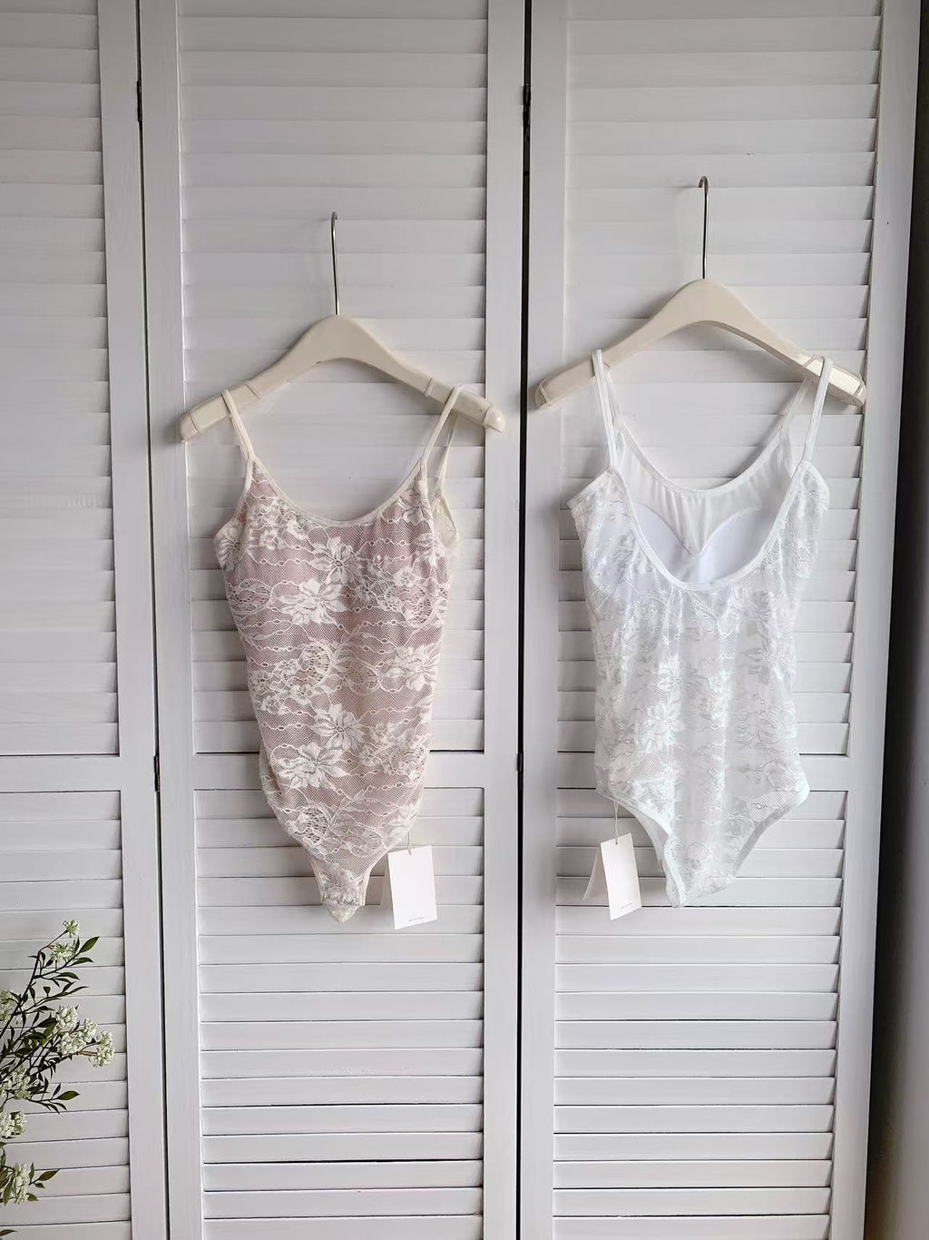 HELLO MILK TEE- 86202 蕾絲吊帶衫