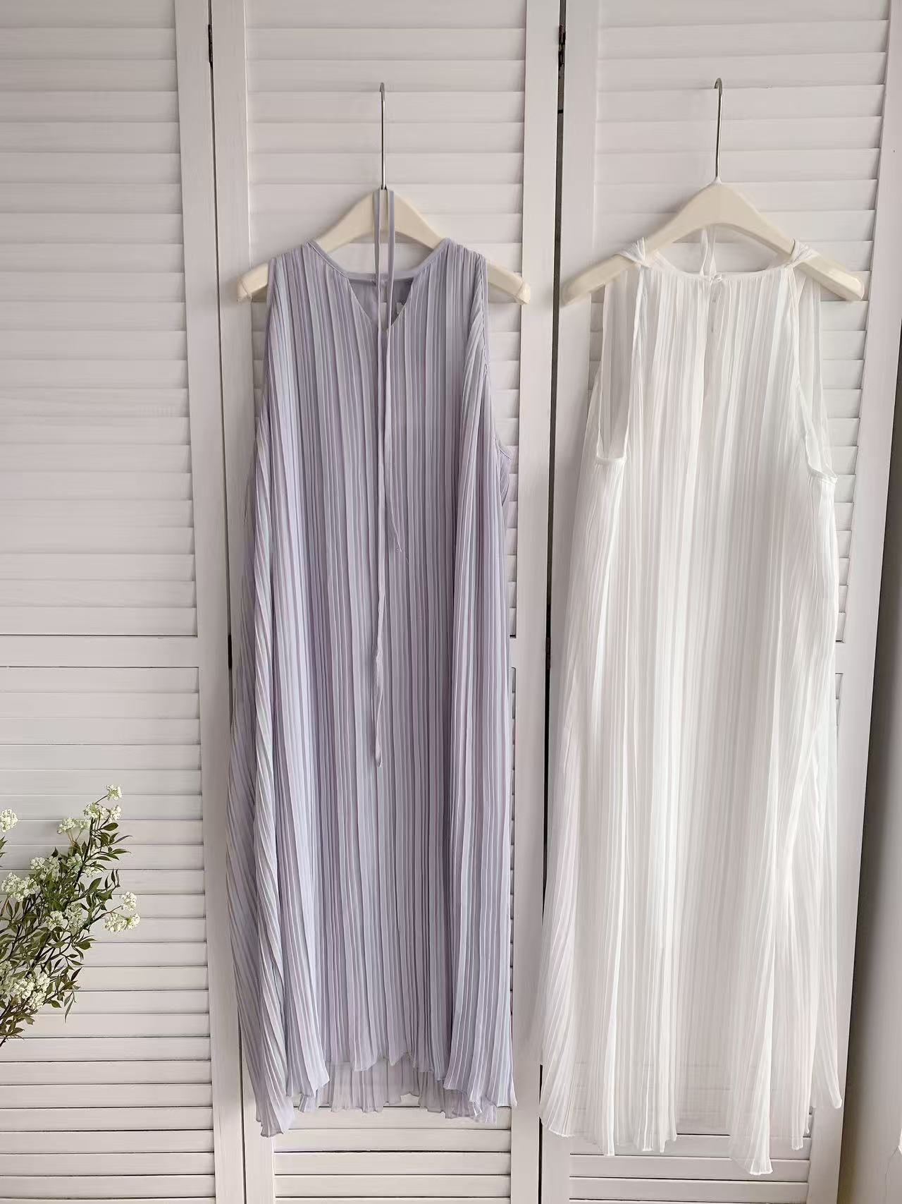 HELLO MILK TEE- 86088 無袖連裙