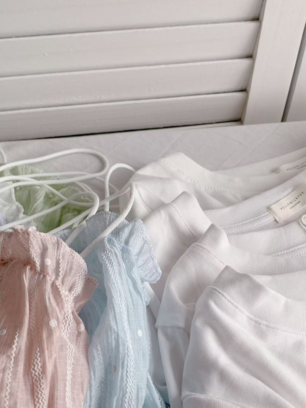 HELLO MILK TEE- 86095 碎花套裝