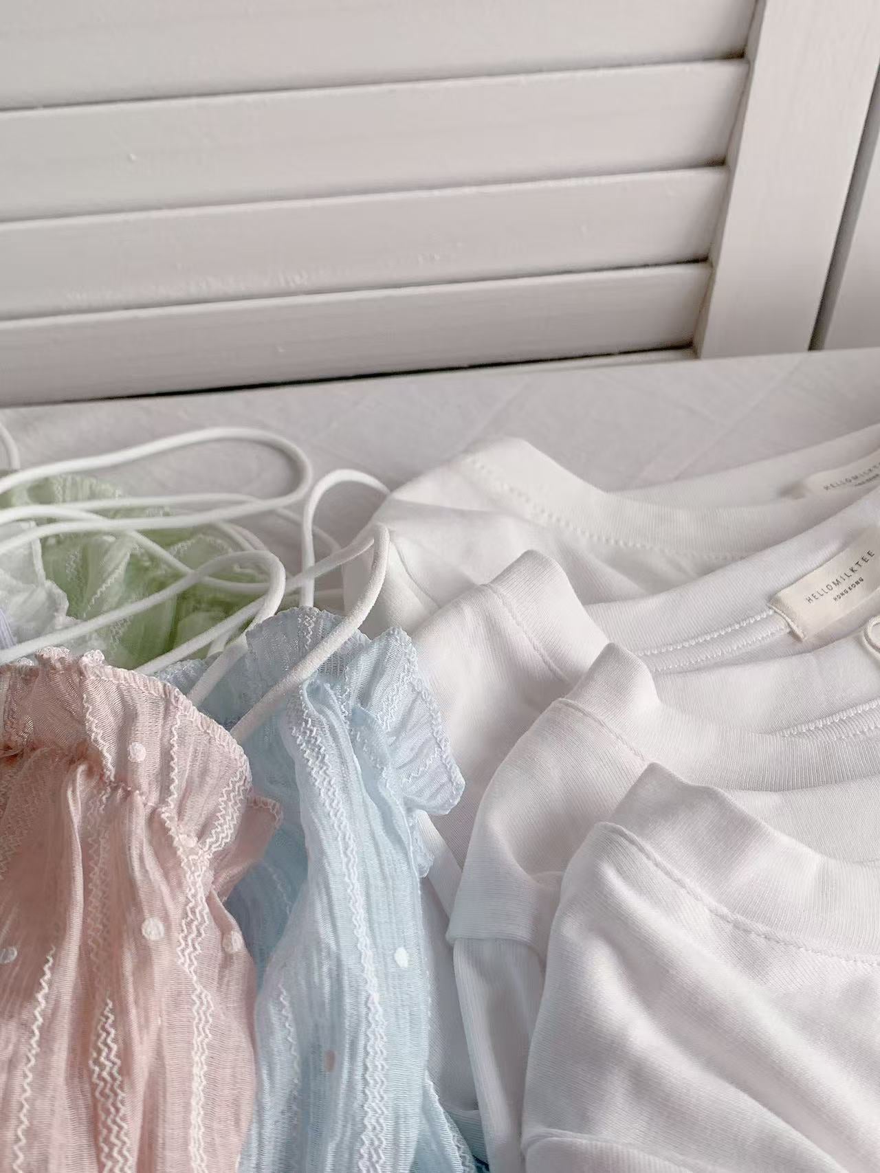 HELLO MILK TEE- 86095 碎花套裝