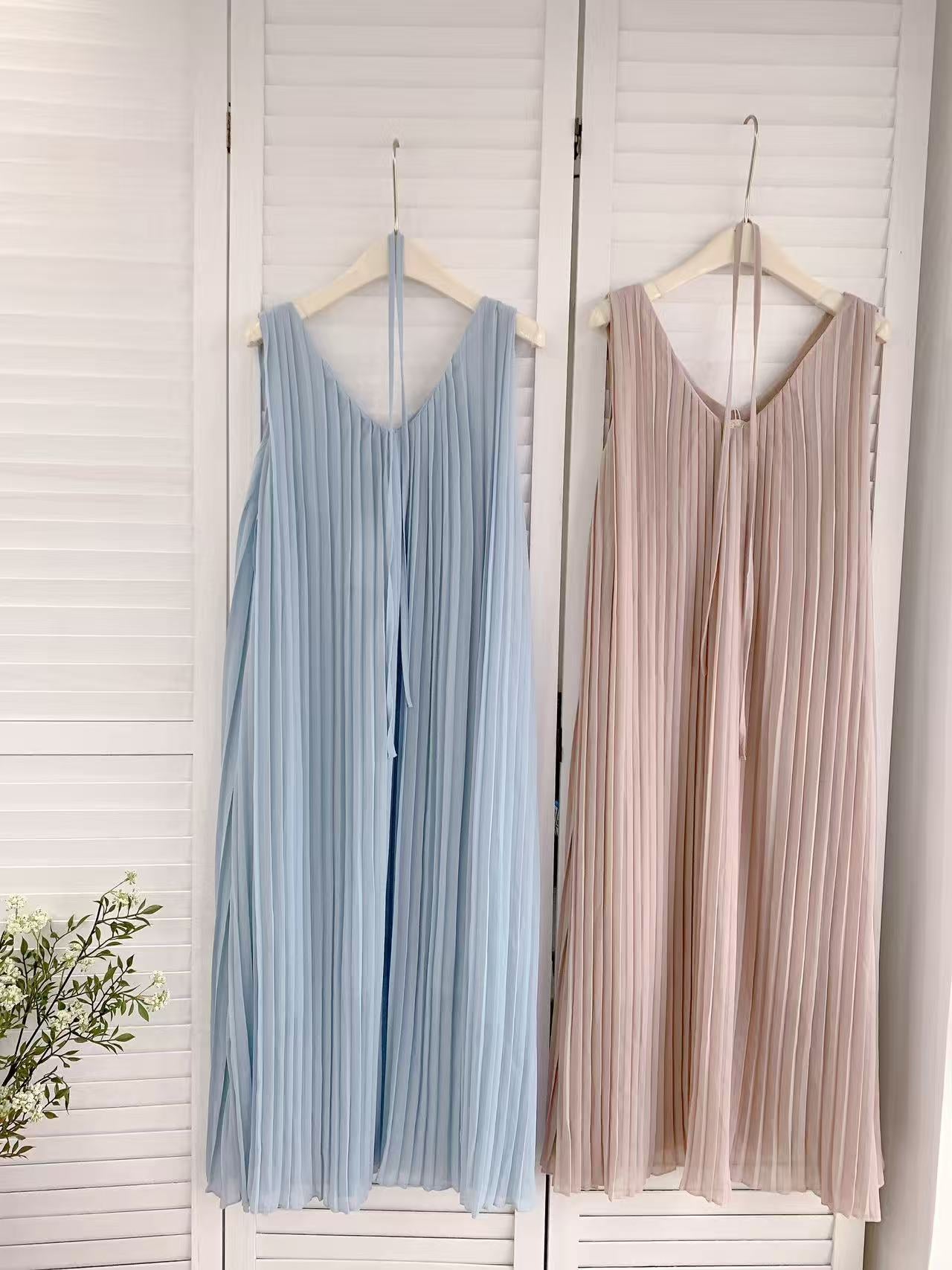 HELLO MILK TEE- 86087 V領連裙