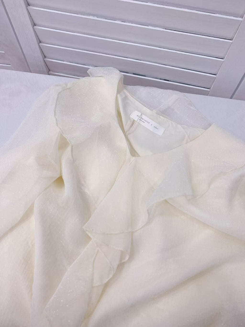 HELLO MILK TEE- 86107 係繩小衫