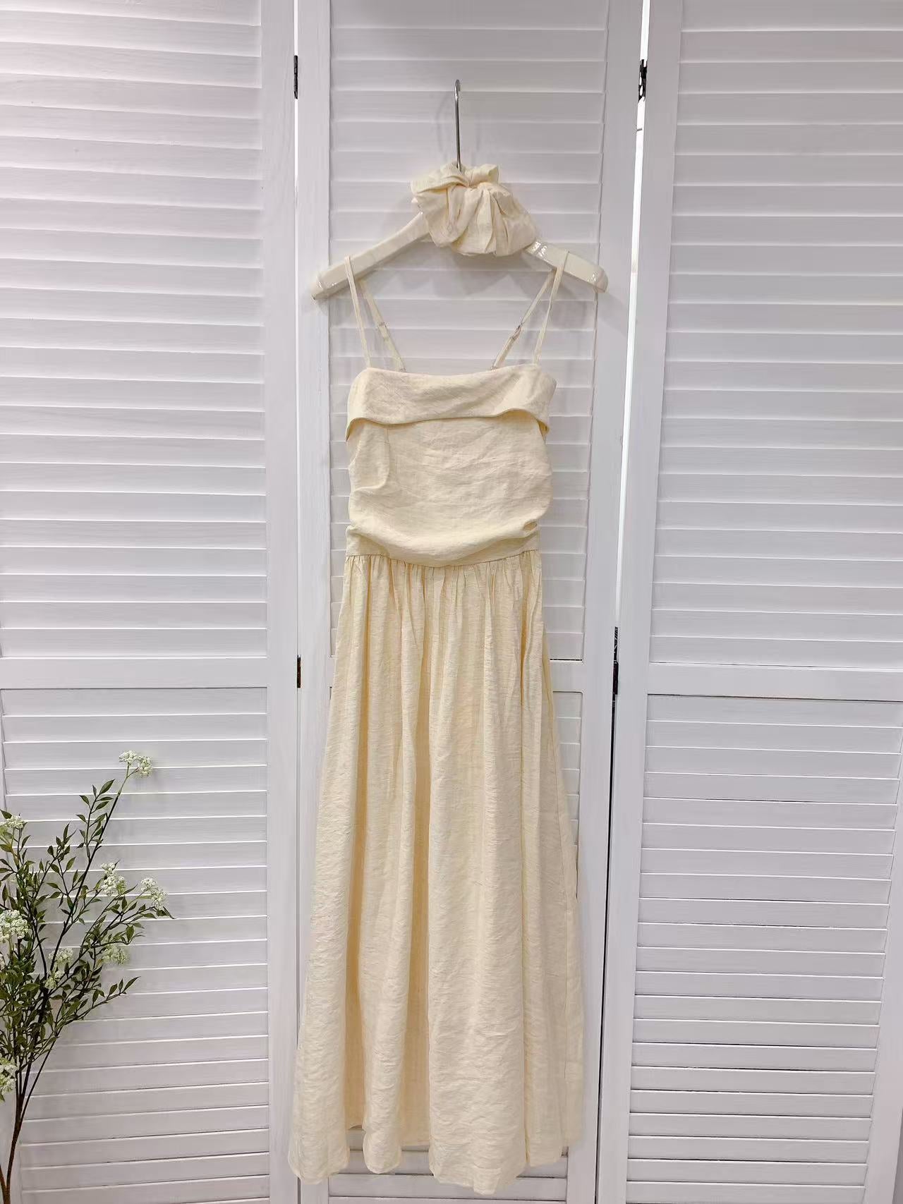 HELLO MILK TEE- 86132 淨色連身裙