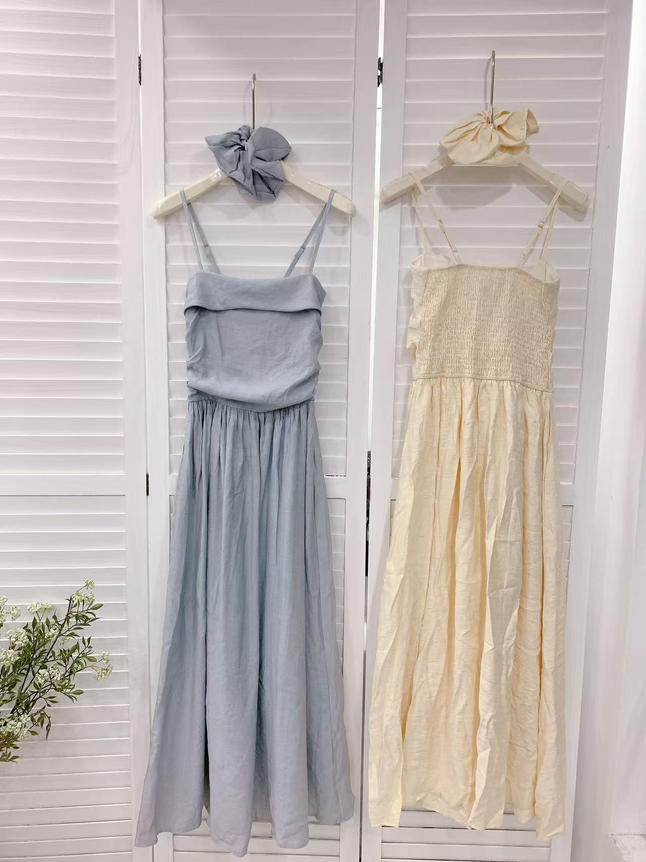 HELLO MILK TEE- 86132 淨色連身裙