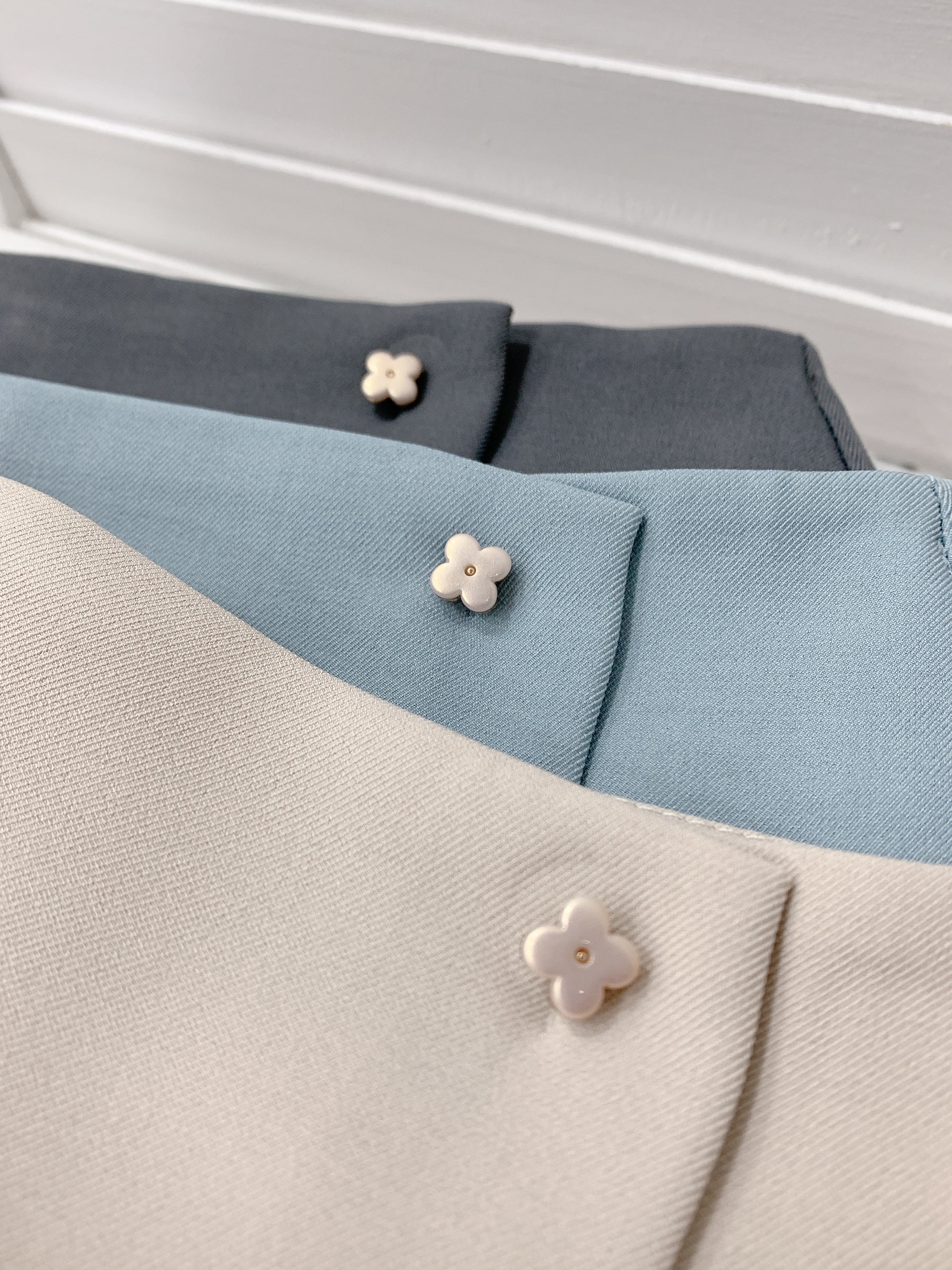 HELLO MILK TEE- 86044 西裝短裙