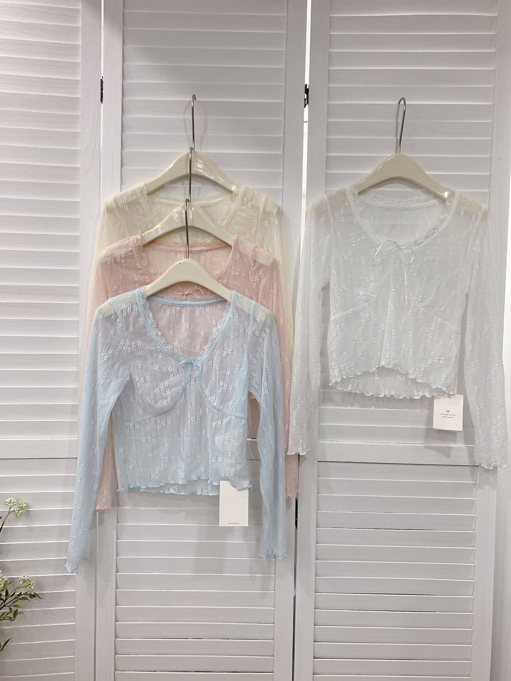 HELLO MILK TEE- 86220 蕾絲上衣