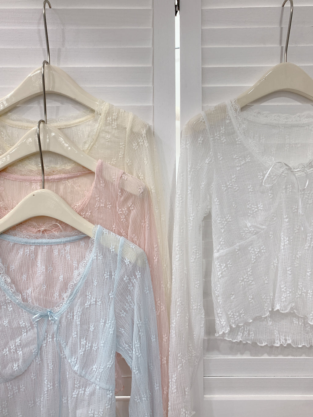 HELLO MILK TEE- 86220 蕾絲上衣